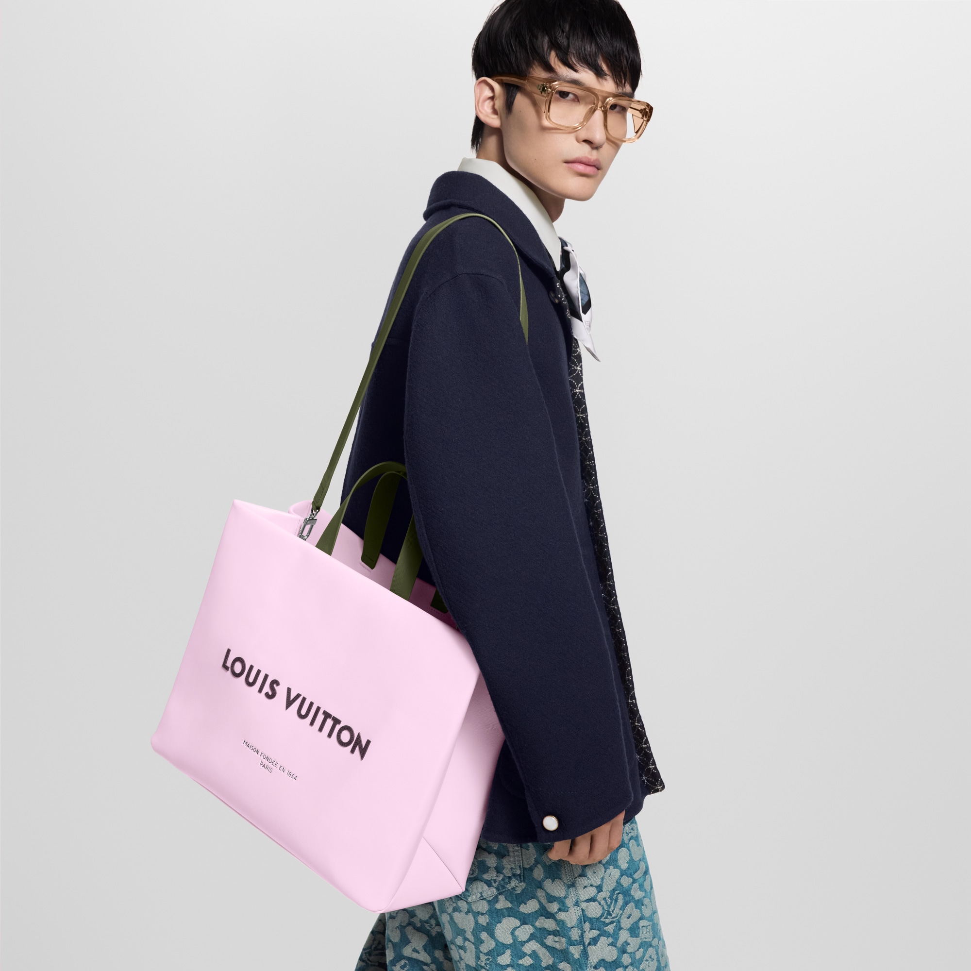 LV} - LVOther Leathers - LV包袋和小型皮具男士包袋 | 路易威登LOUIS VUITTON官网 (产品缩放)