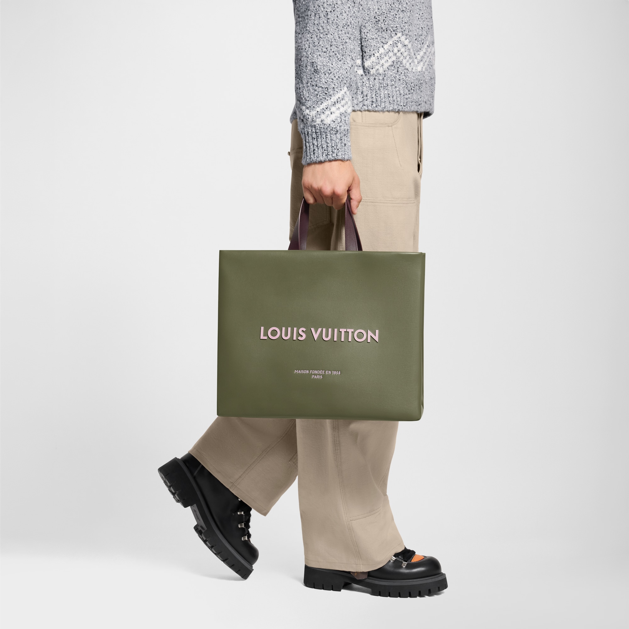 LV} - LVOther Leathers - LV包袋和小型皮具男士包袋 | 路易威登LOUIS VUITTON官网 (产品缩放)