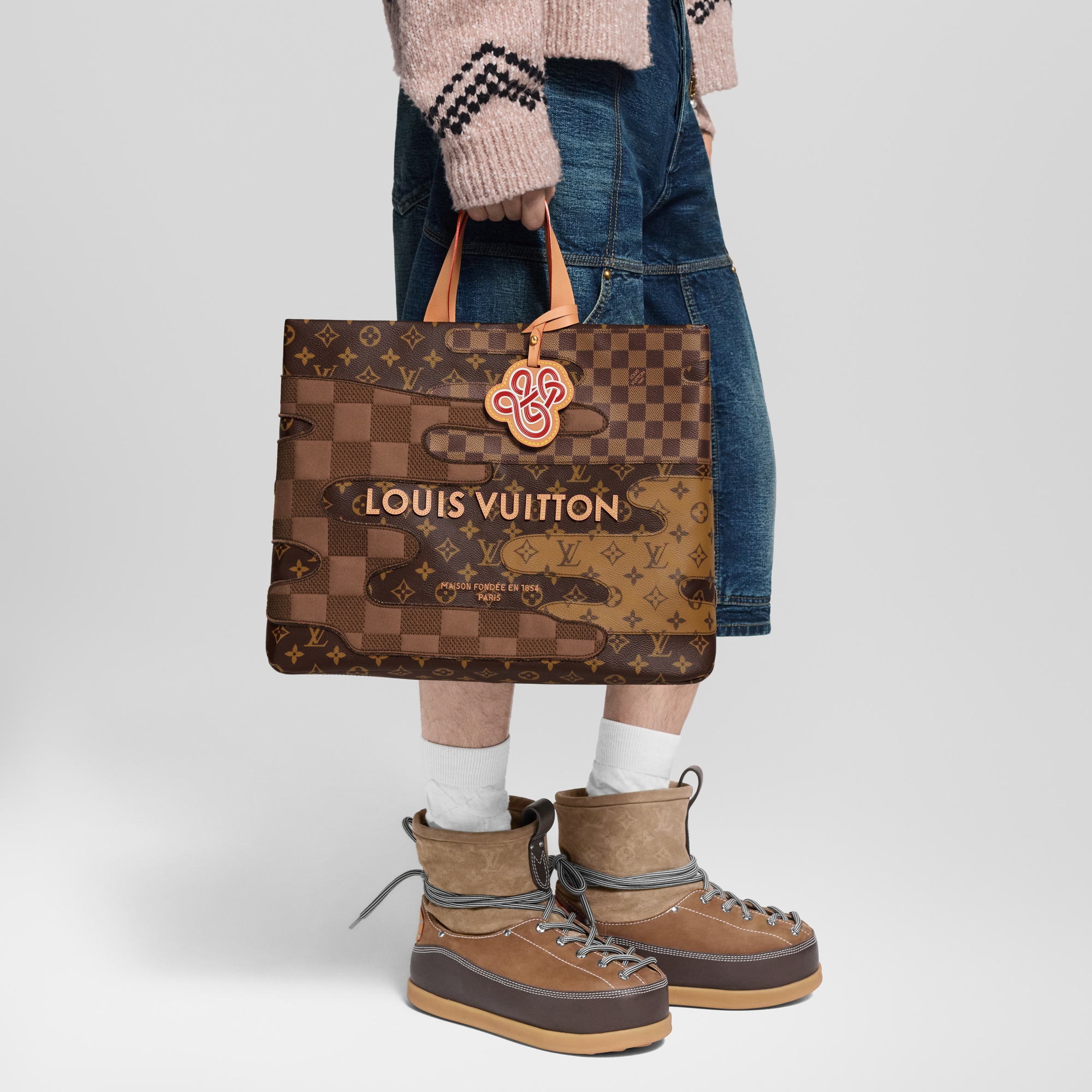 LV} - LV其他Monogram 帆布 - LV包袋和小型皮具男士包袋 | 路易威登LOUIS VUITTON官网 (产品缩放)