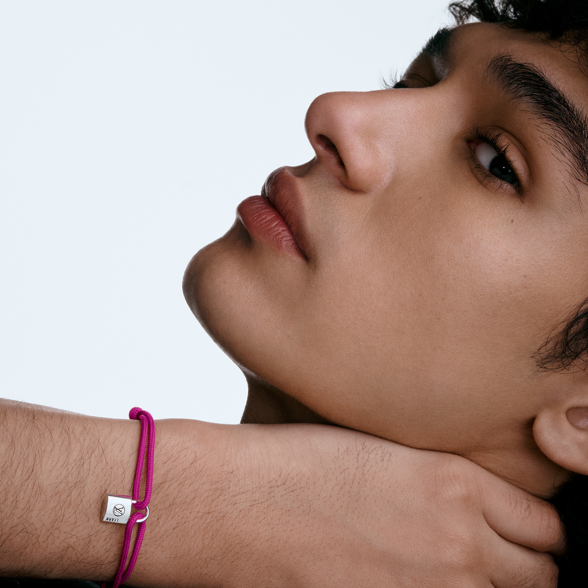 LV} - LV - LV珠宝按类别浏览 | 路易威登LOUIS VUITTON官网 (产品缩放)