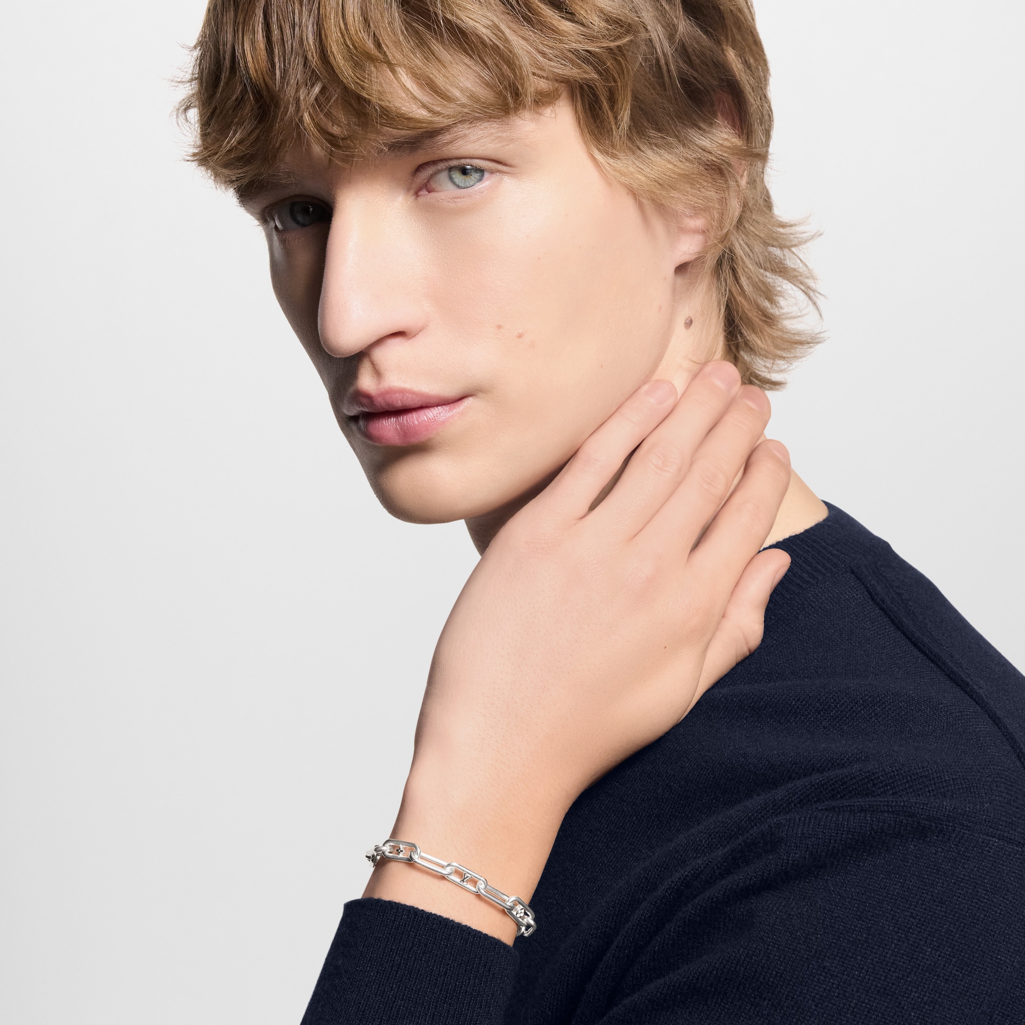 LV} - LVS00 - LV男士时尚首饰 | 路易威登LOUIS VUITTON官网 (产品缩放)