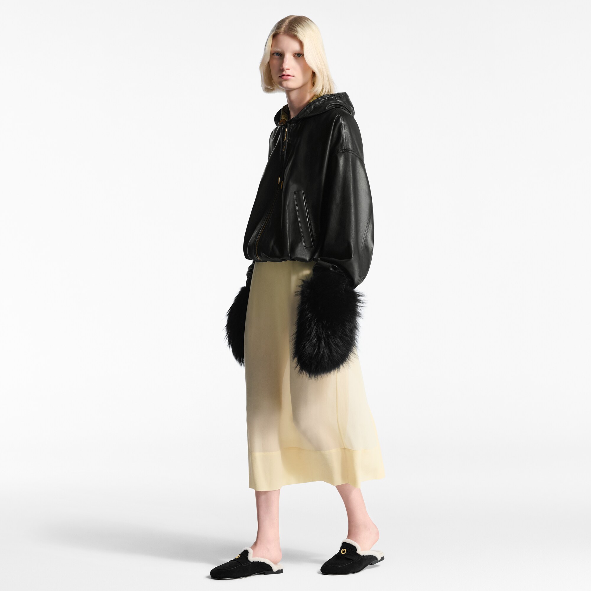 LV} - LV - LV女士鞋履系列 | 路易威登LOUIS VUITTON官网 (产品缩放)