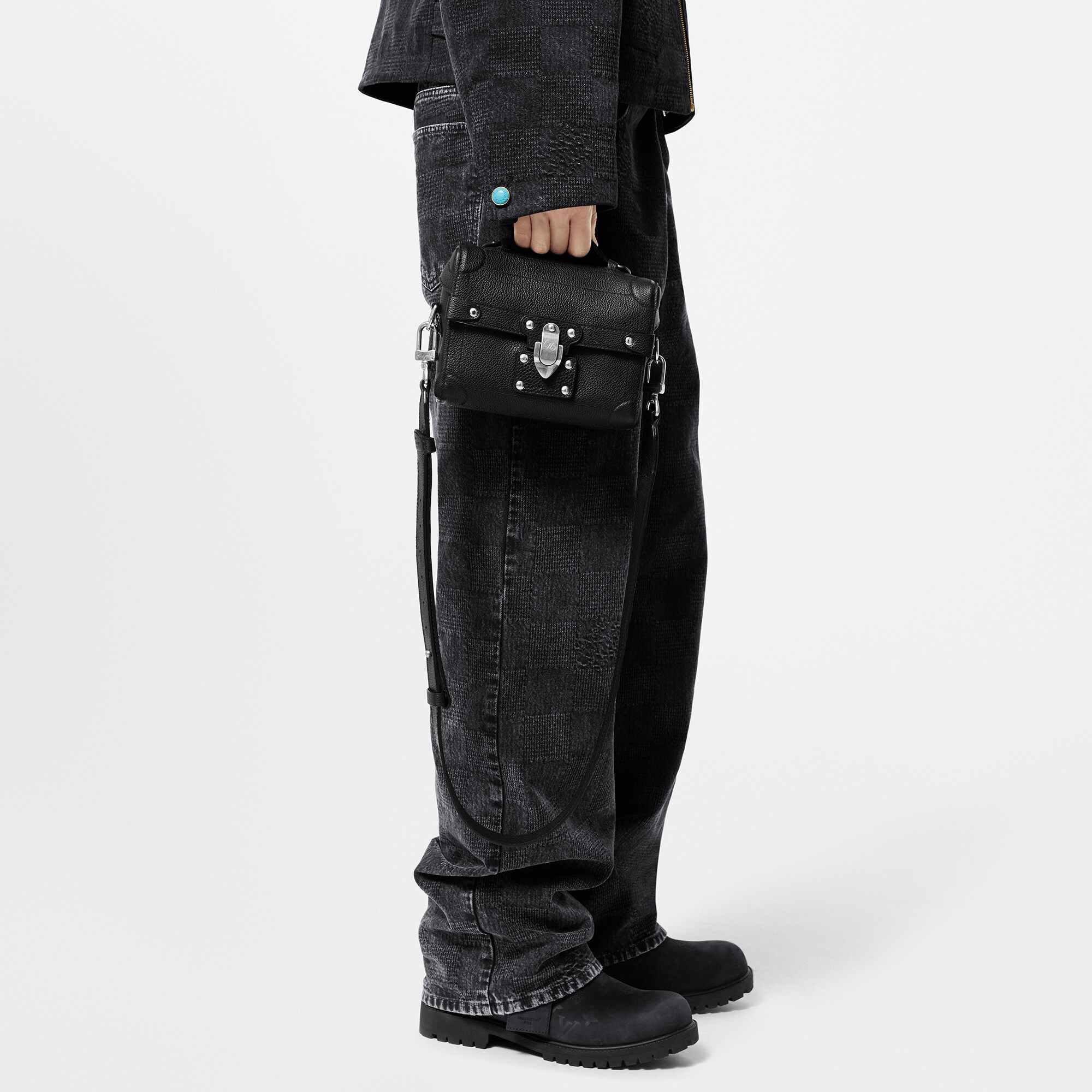 LV} - LVOther Leathers - LV包袋和小型皮具男士包袋 | 路易威登LOUIS VUITTON官网 (产品缩放)