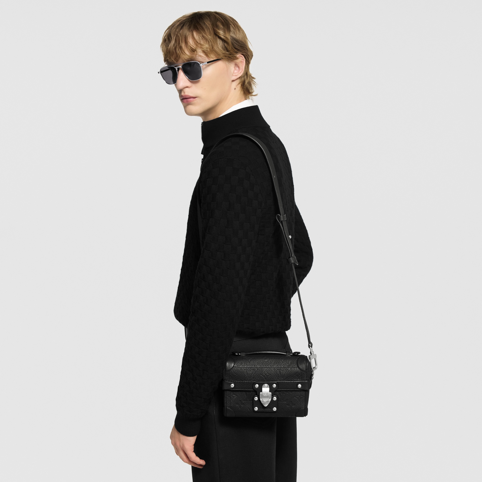 LV} - LVTaurillon Monogram - LV包袋和小型皮具女士包袋 | 路易威登LOUIS VUITTON官网 (产品缩放)