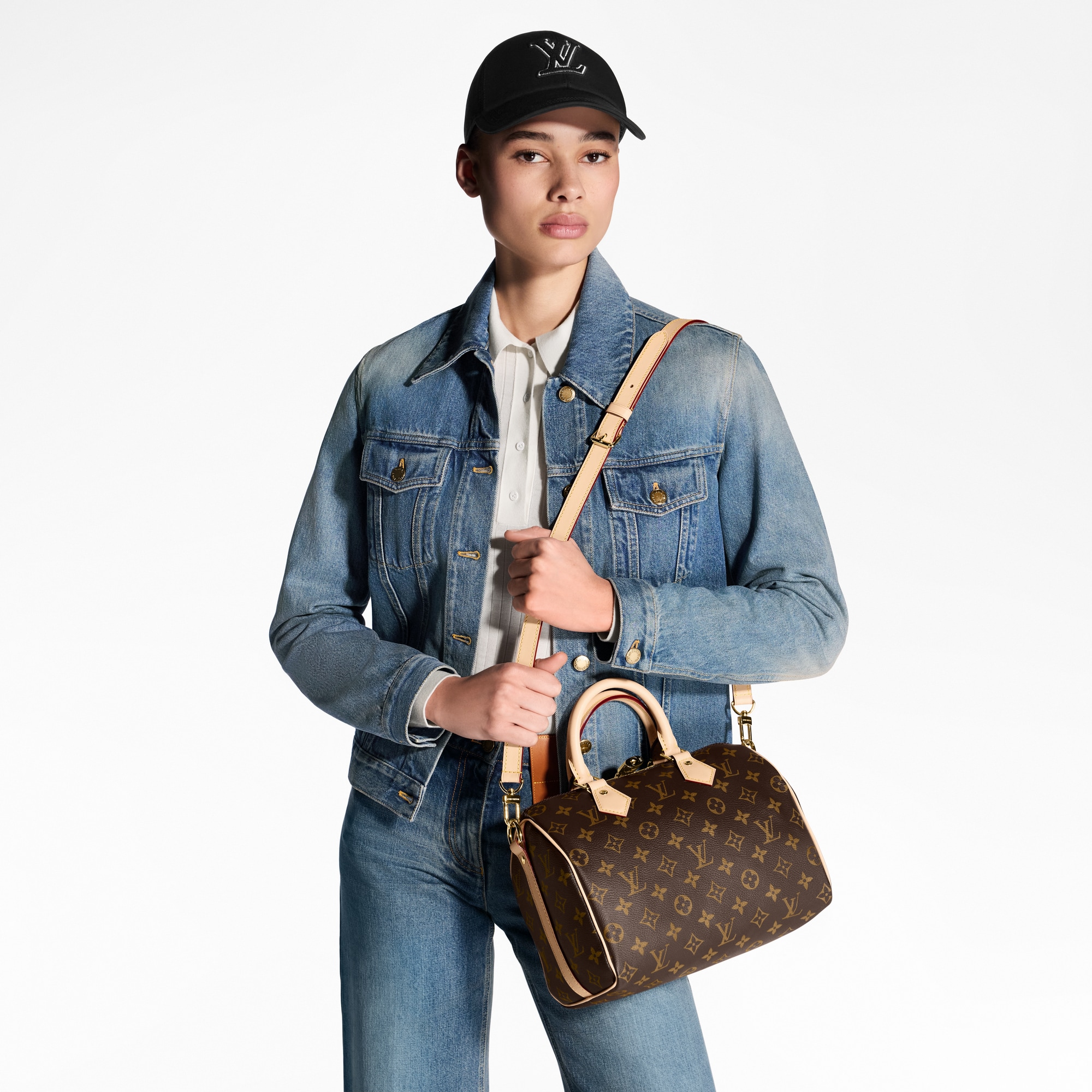 LV} - LVMonogram - LV甄礼指南个性化订制 | 路易威登LOUIS VUITTON官网 (产品缩放)