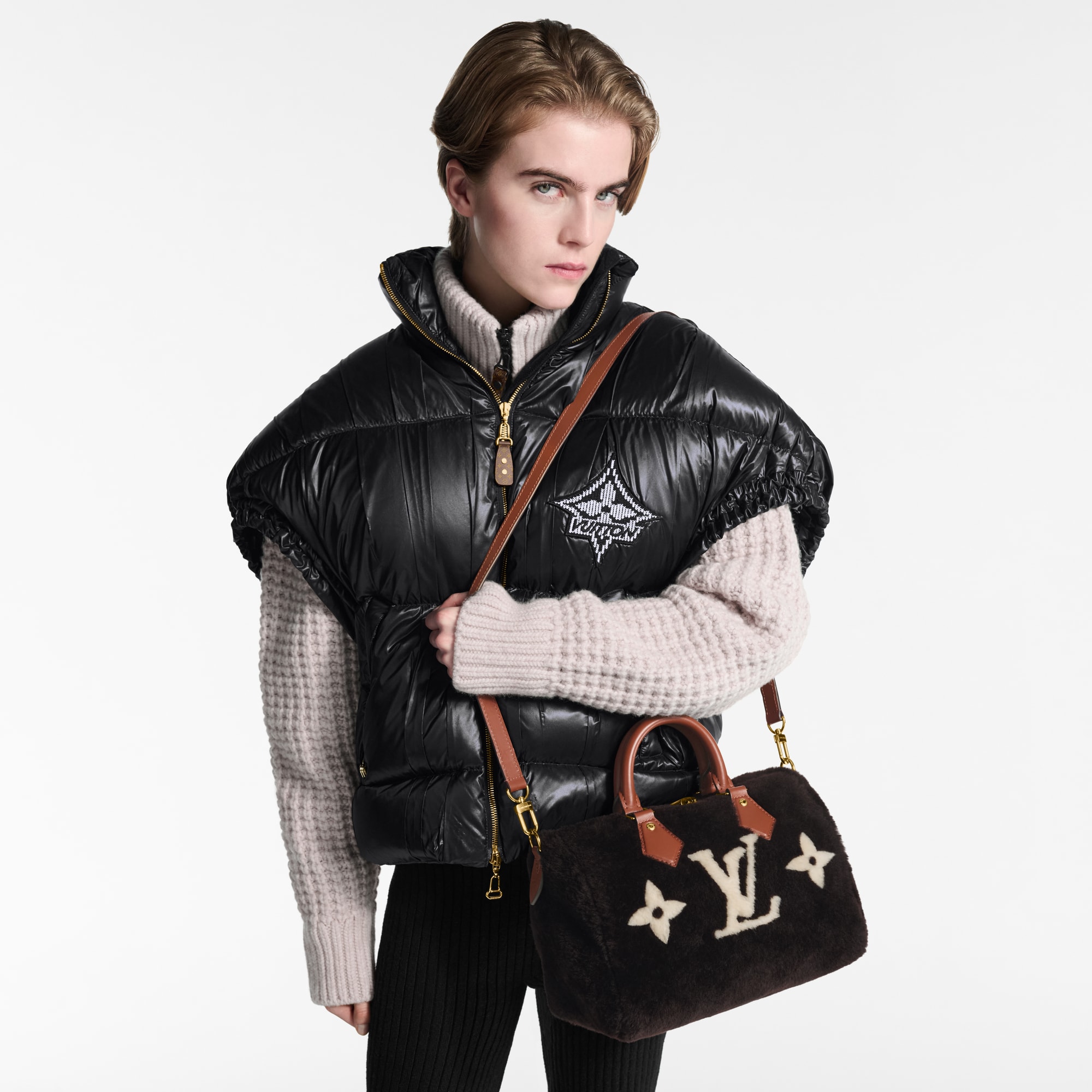 LV} - LV - LV包袋和小型皮具女士包袋 | 路易威登LOUIS VUITTON官网 (产品缩放)