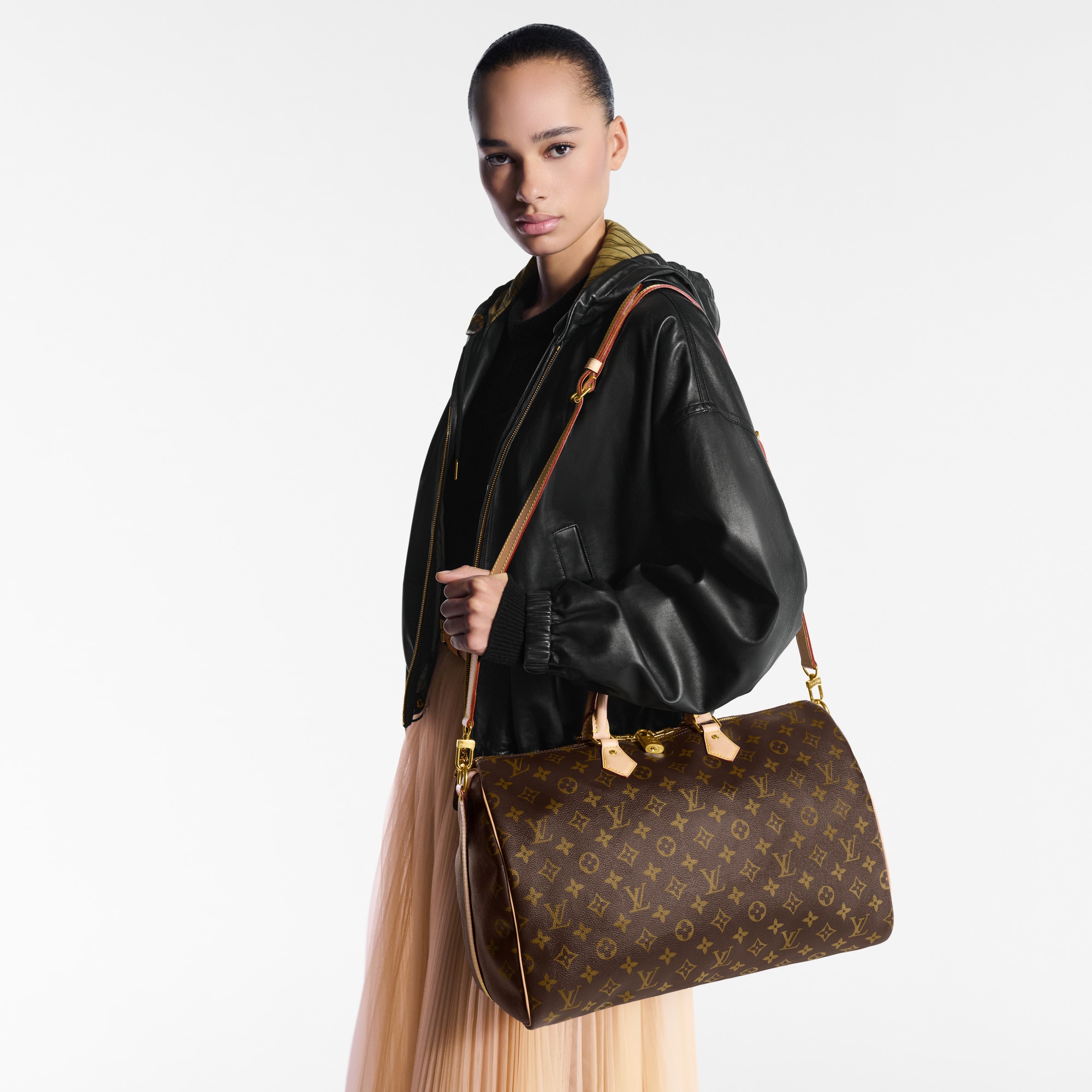 LV} - LVMonogram - LV女士时尚手袋 | 路易威登LOUIS VUITTON官网 (产品缩放)