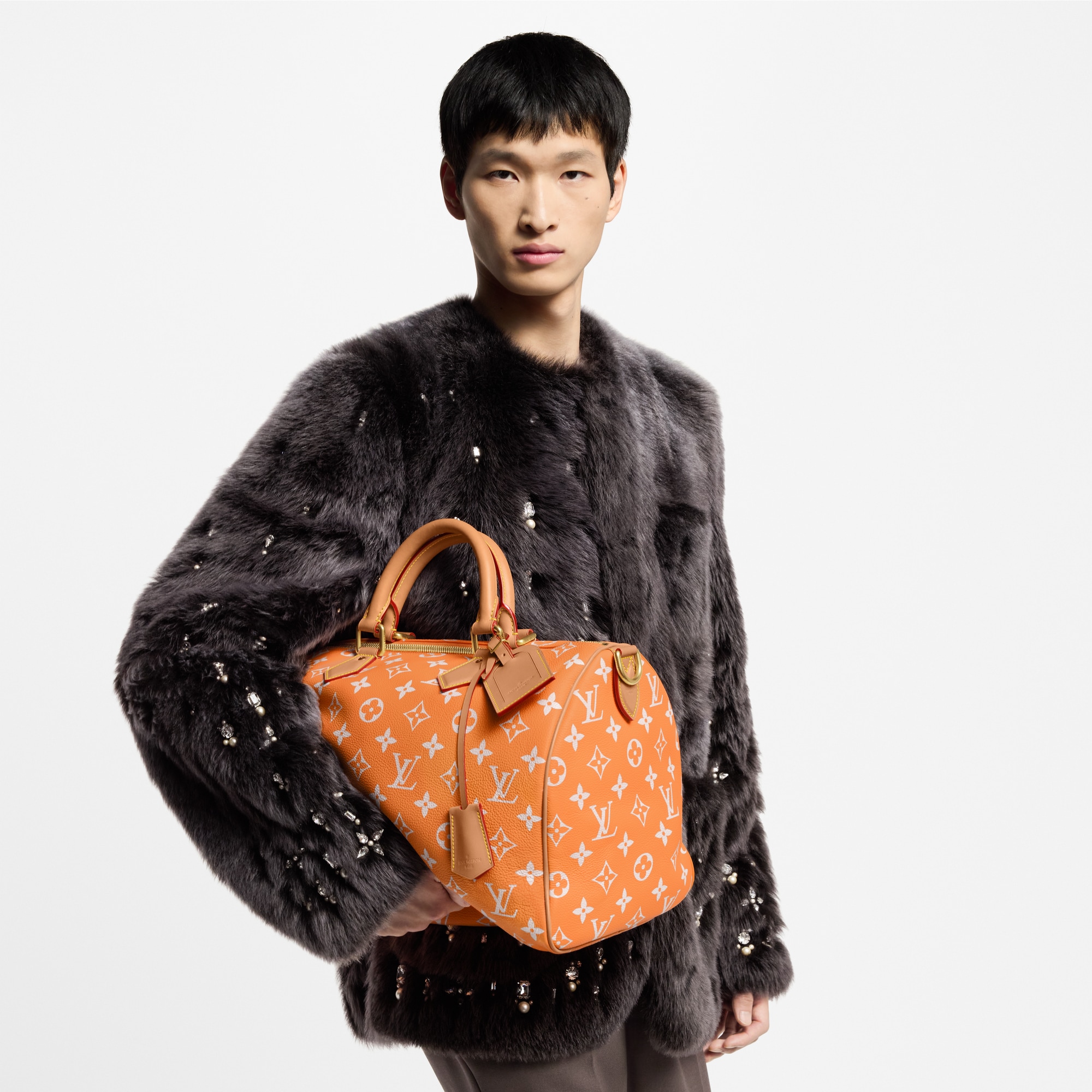 LV} - LVAutres Cuirs Monogram - LVLes Extraordinaires包袋与旅行用品 | 路易威登LOUIS VUITTON官网 (产品缩放)