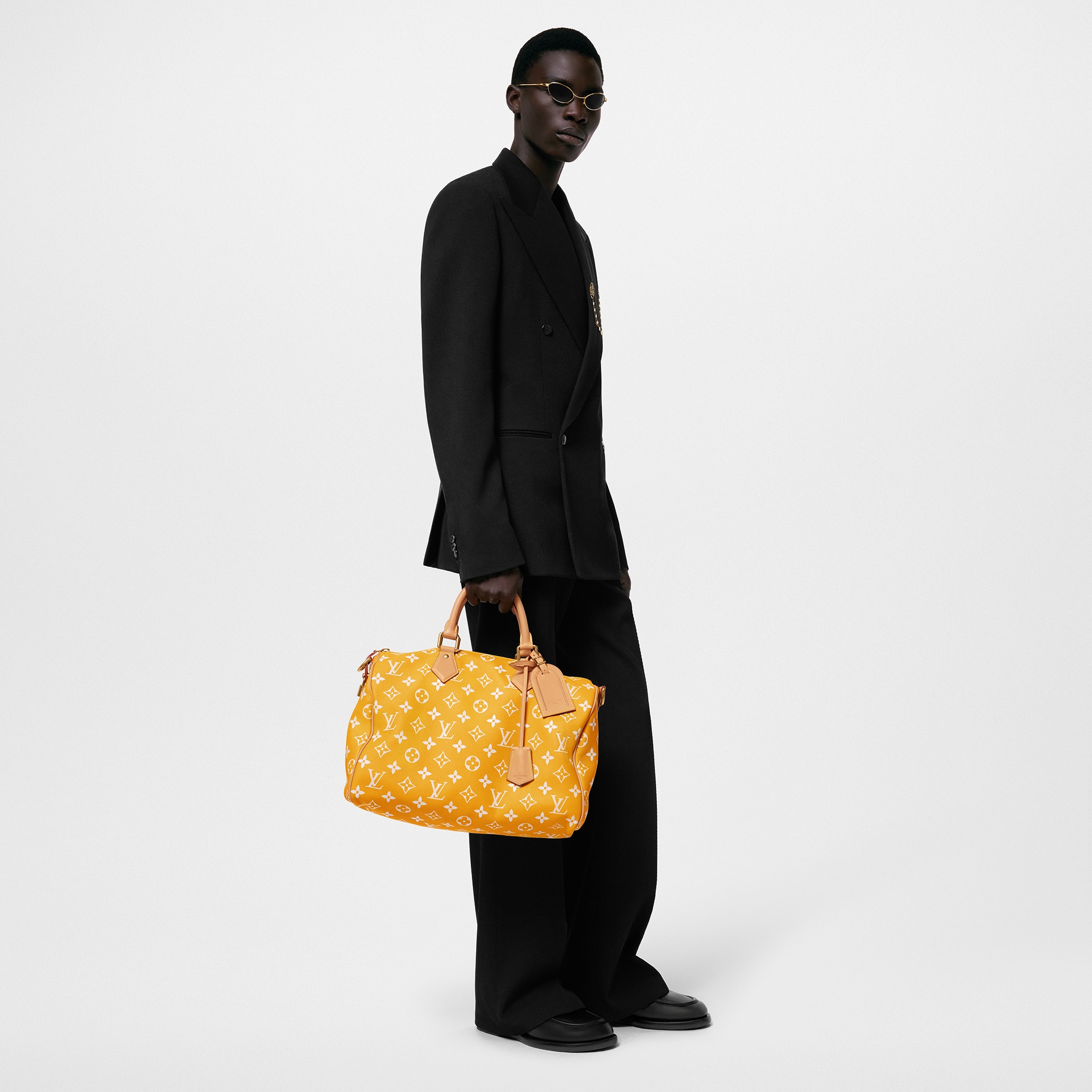 LV} - LVAutres Cuirs Monogram - LVLes Extraordinaires包袋与旅行用品 | 路易威登LOUIS VUITTON官网 (产品缩放)