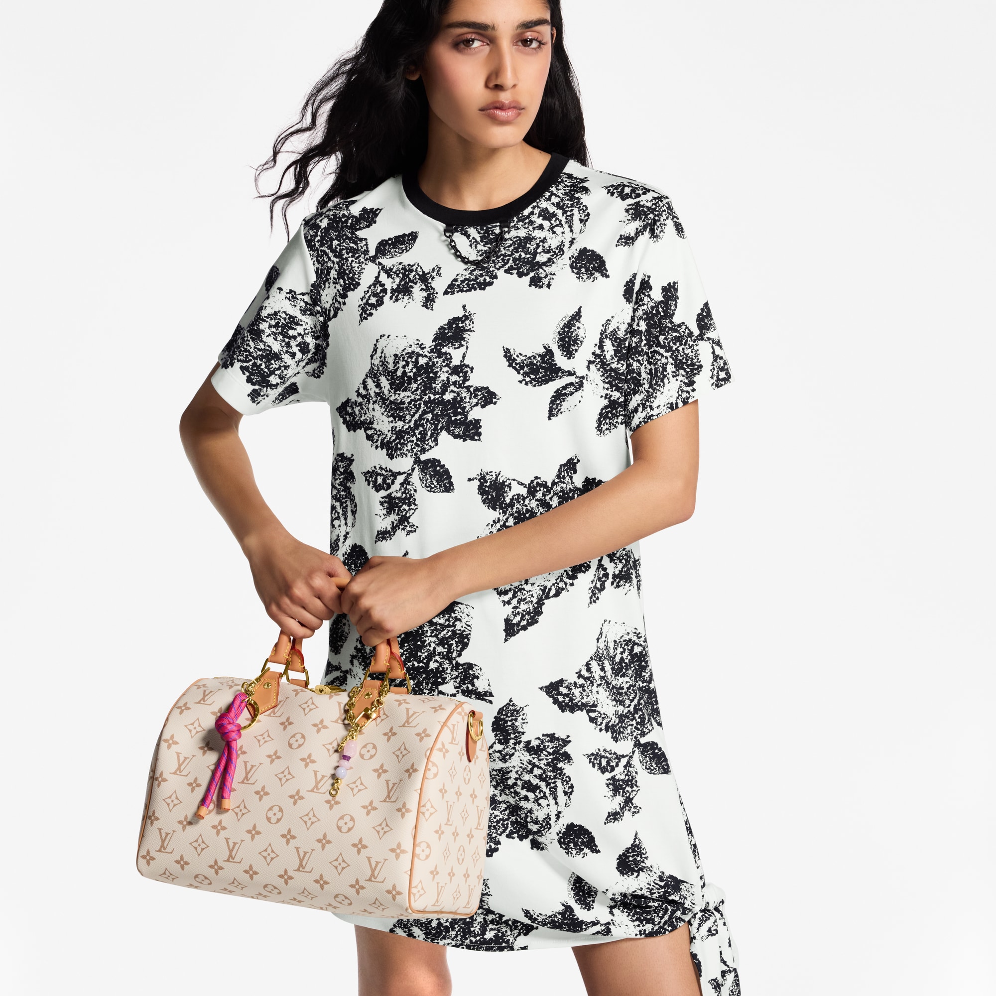 LV} - LV其他Monogram 帆布 - LV包袋和小型皮具女士包袋 | 路易威登LOUIS VUITTON官网 (产品缩放)