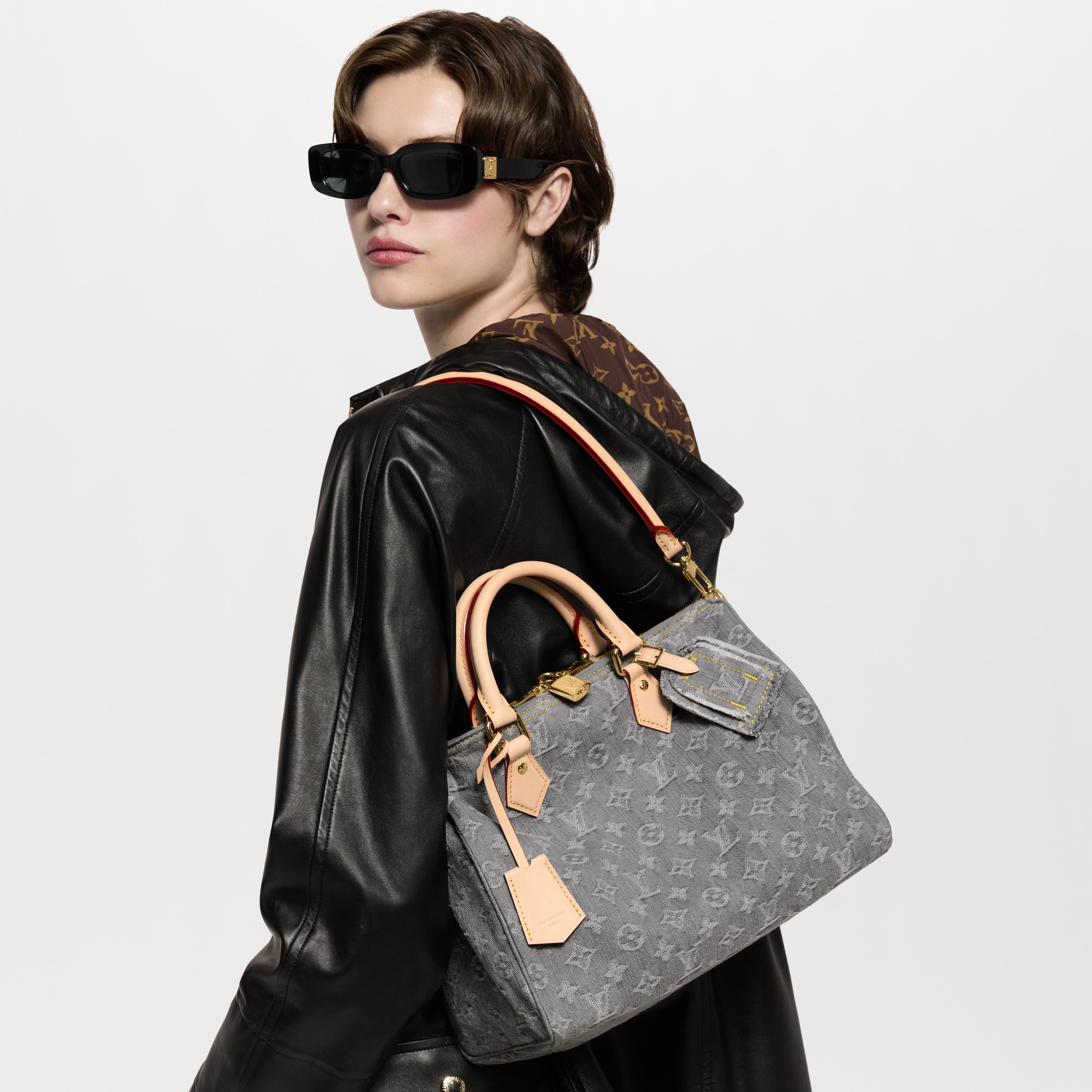 LV} - LVMonogram Denim - LV包袋和小型皮具女士包袋 | 路易威登LOUIS VUITTON官网 (产品缩放)