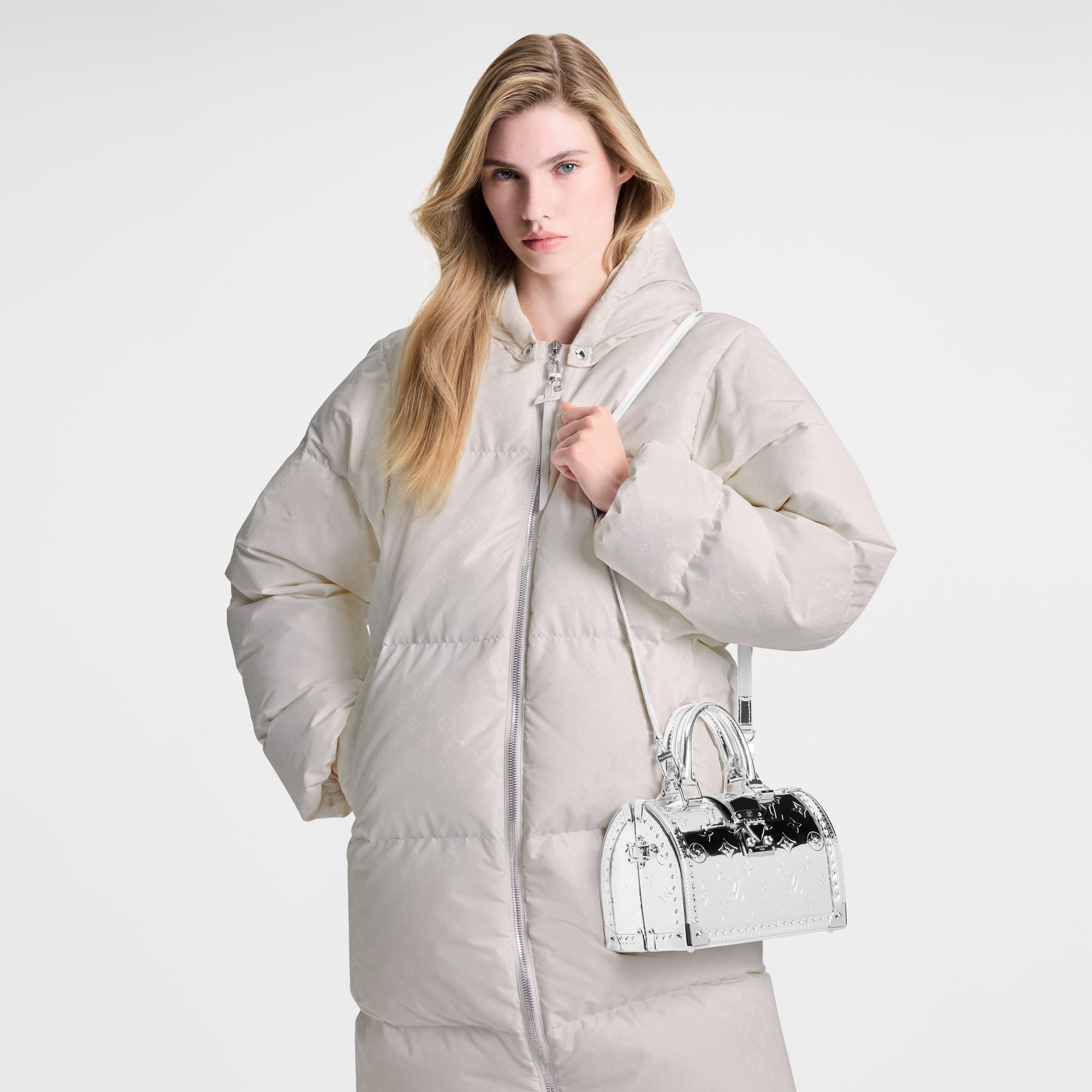 LV} - LV其他Monogram 帆布 - LV硬箱、旅行和家居硬箱和小型硬箱 | 路易威登LOUIS VUITTON官网 (产品缩放)