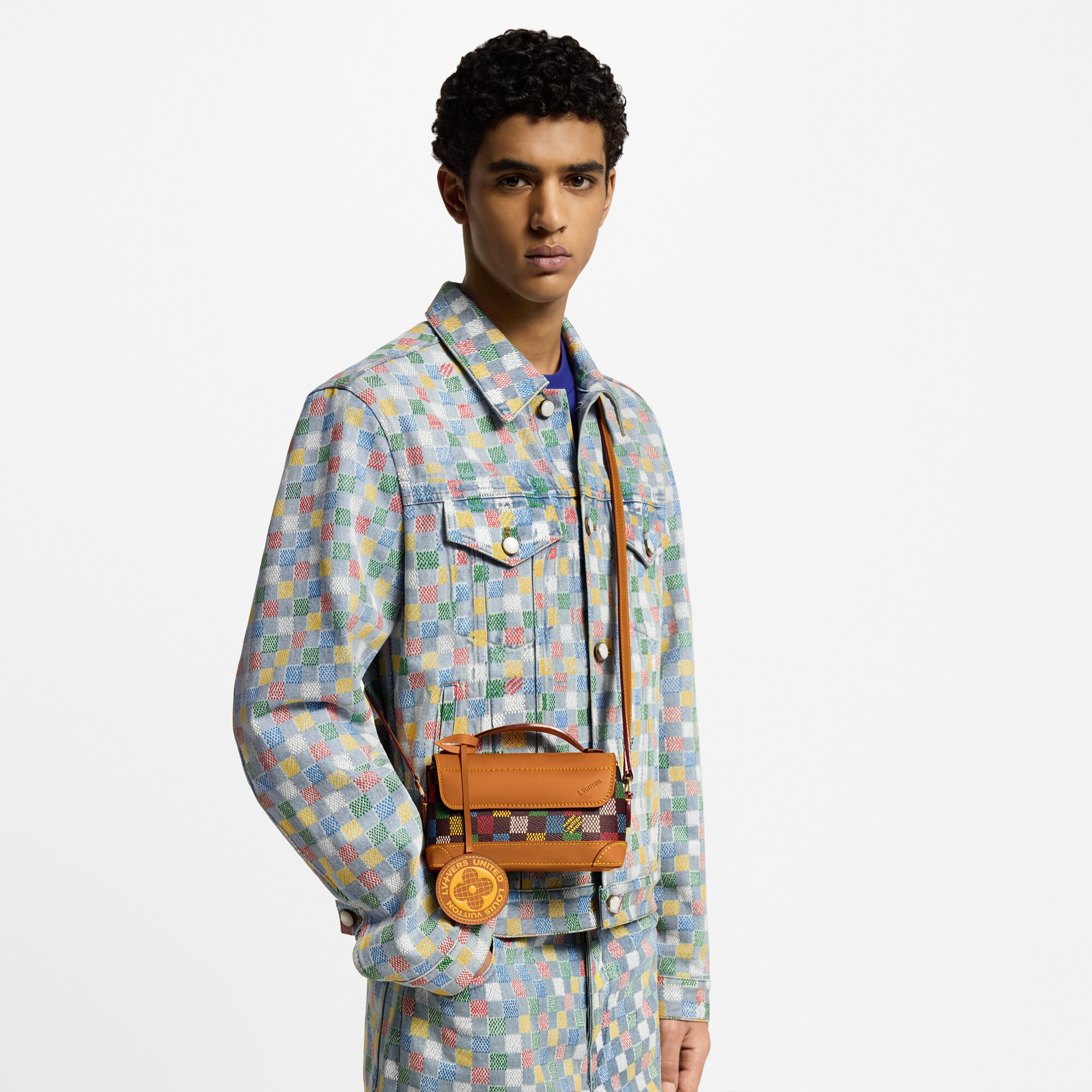 LV} - LVDamier Other - LV男士小型皮具 | 路易威登LOUIS VUITTON官网 (产品缩放)