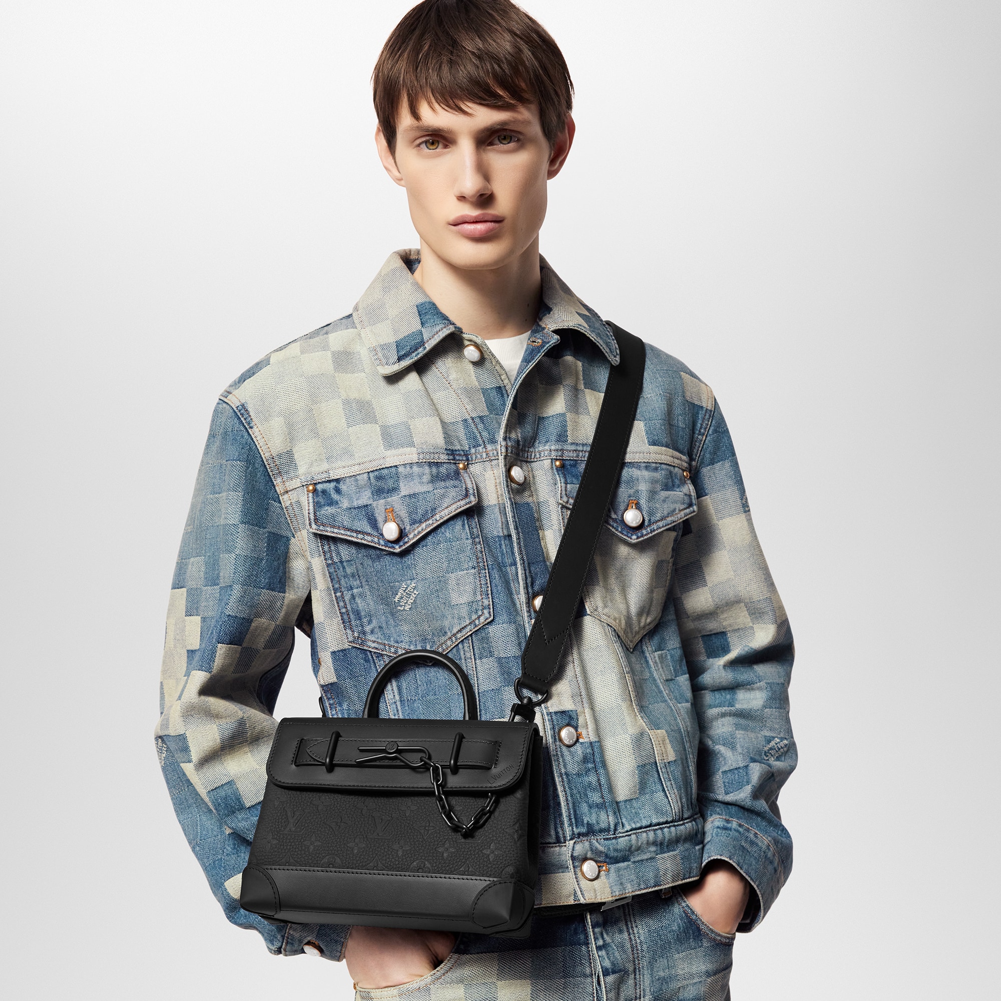 LV} - LVTaurillon Monogram - LV男士时尚包袋 | 路易威登LOUIS VUITTON官网 (产品缩放)