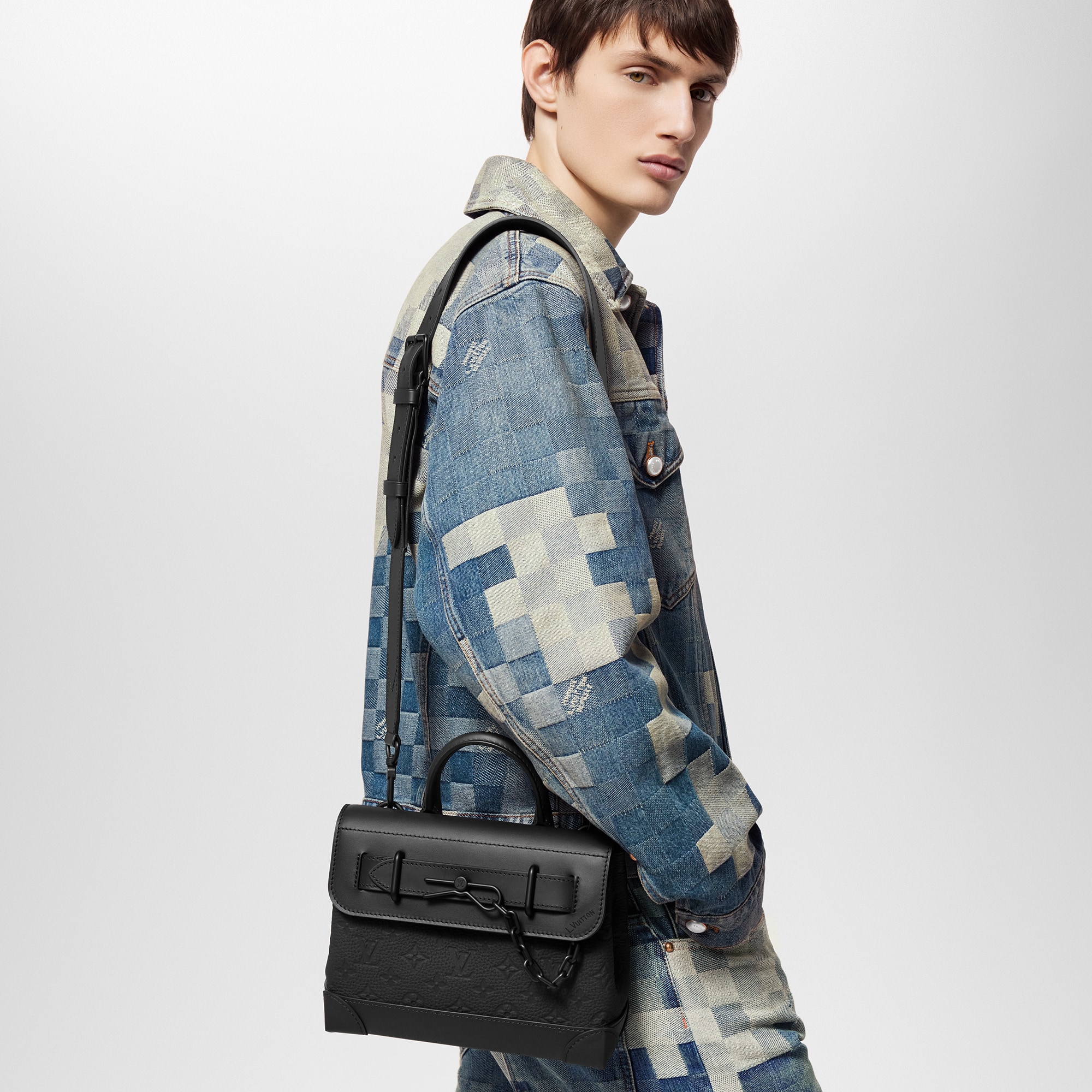 LV} - LVTaurillon Monogram - LV男士时尚包袋 | 路易威登LOUIS VUITTON官网 (产品缩放)