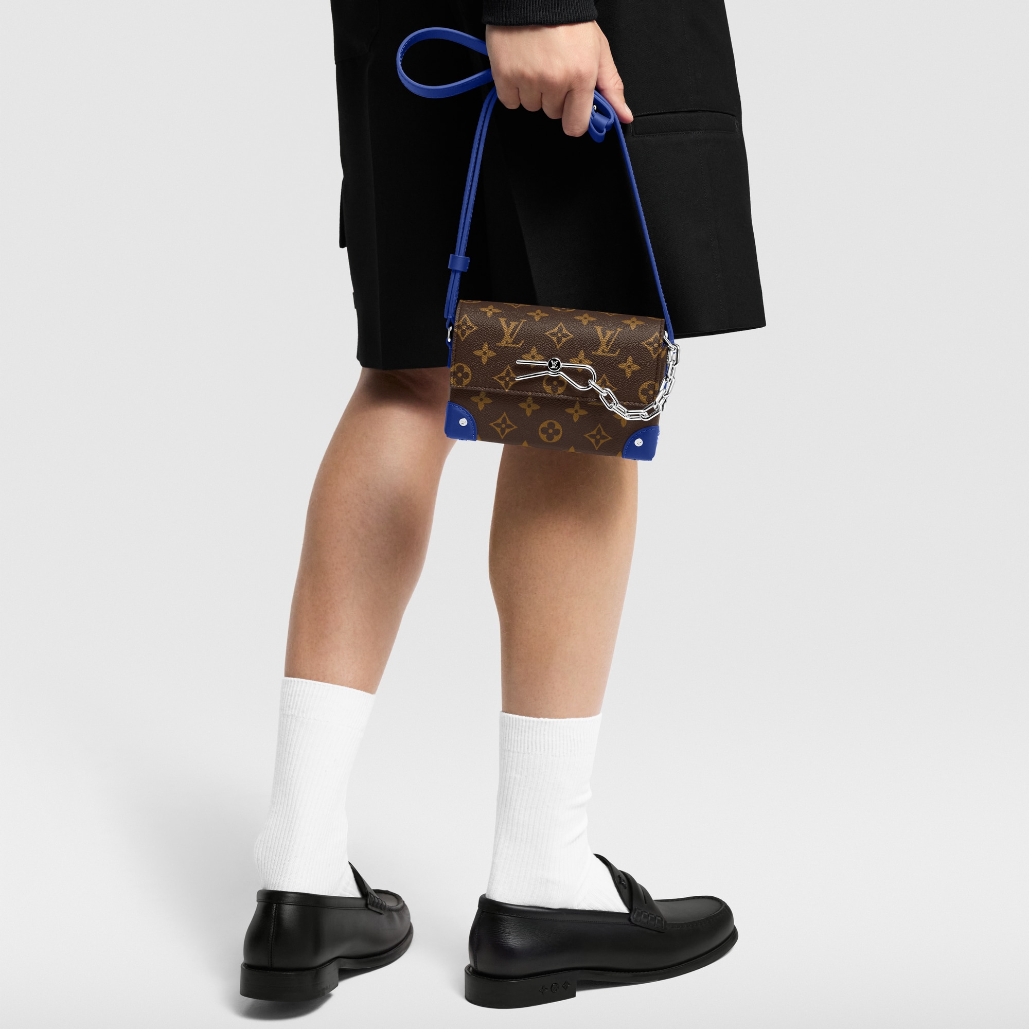 LV} - LVG73 - LV包袋和小型皮具男士包袋 | 路易威登LOUIS VUITTON官网 (产品缩放)