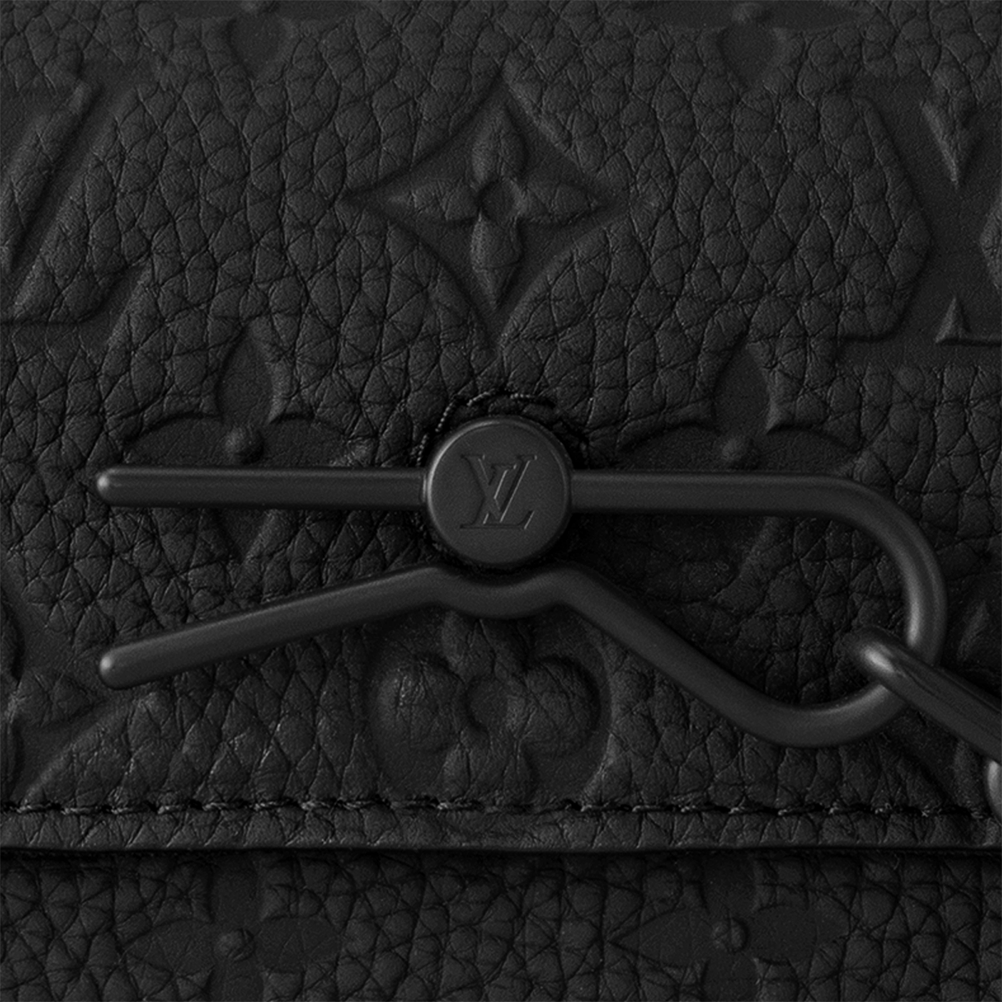 LV} - LVMonogram Taurillon Leather LG - G90 - LV男士时尚包袋 | 路易威登LOUIS VUITTON官网 (产品缩放)