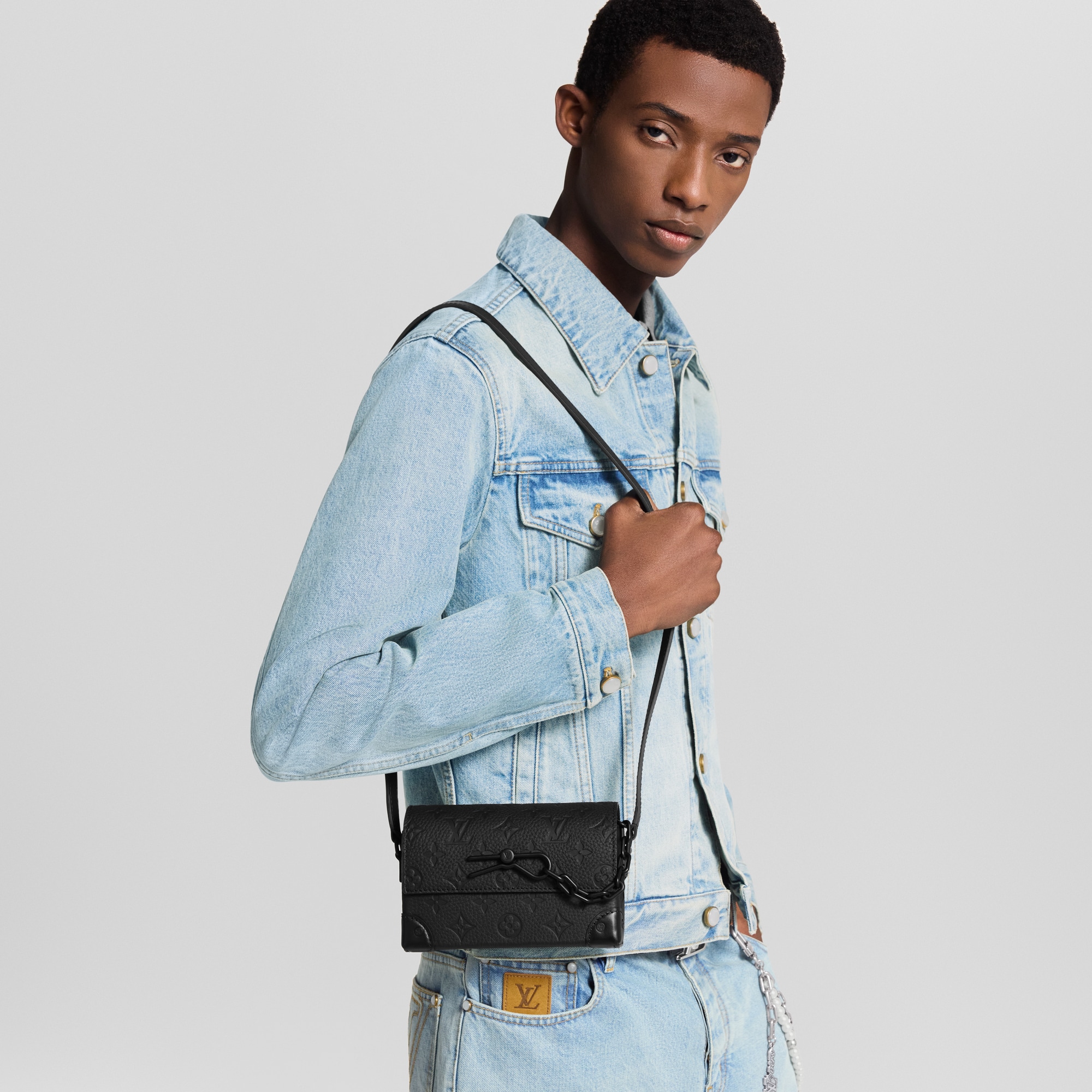 LV} - LVMonogram Taurillon Leather LG - G90 - LV男士时尚包袋 | 路易威登LOUIS VUITTON官网 (产品缩放)