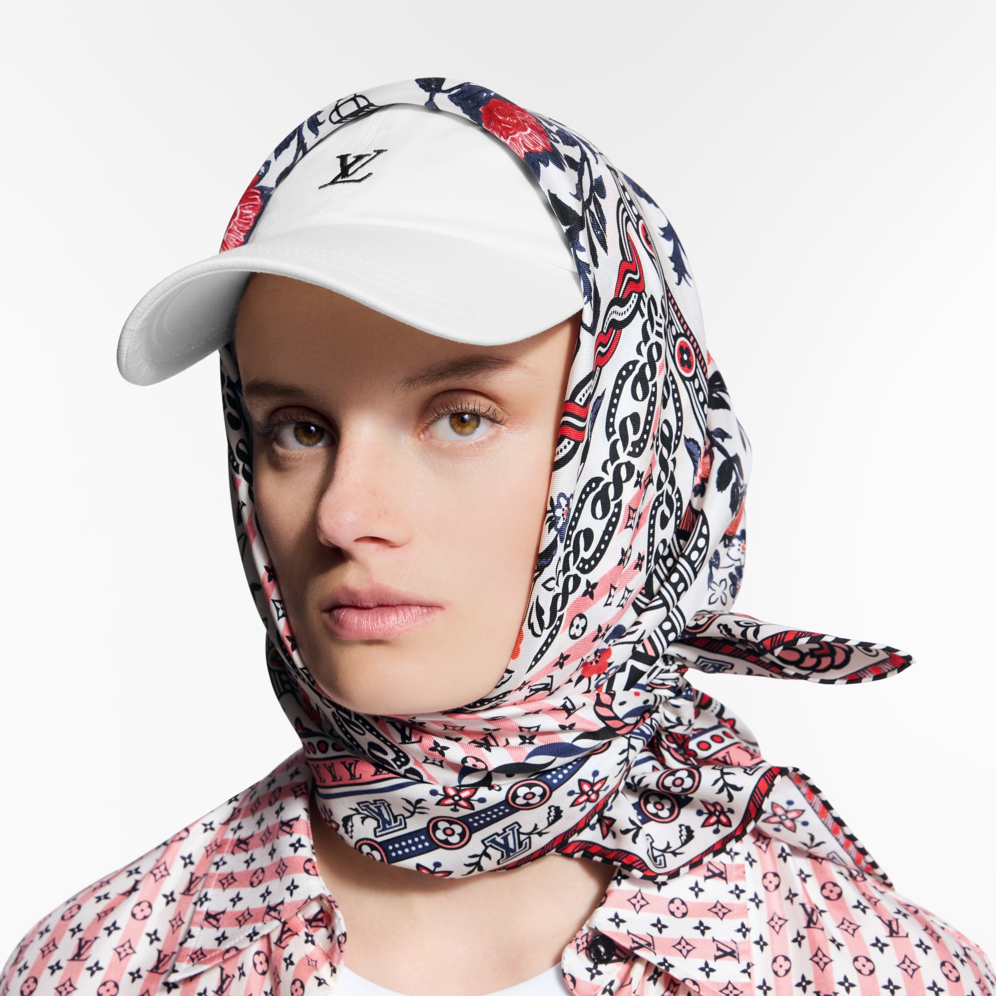 LV} - LVS00 - LV女士灵动配饰 | 路易威登LOUIS VUITTON官网 (产品缩放)