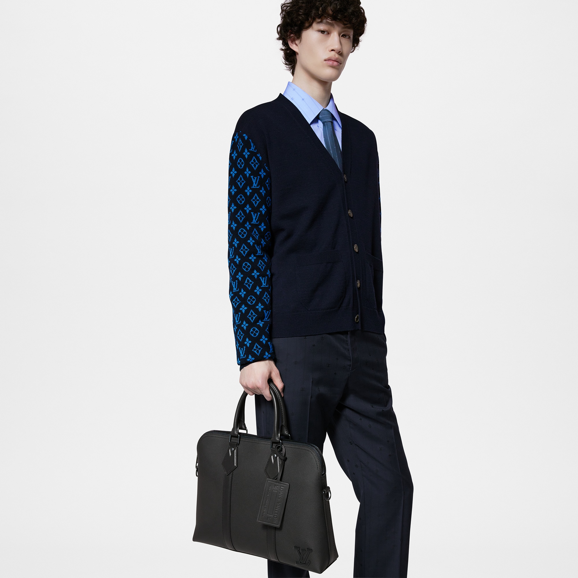 LV} - LVLV Aerogram - LV新品系列Holiday | 路易威登LOUIS VUITTON官网 (产品缩放)