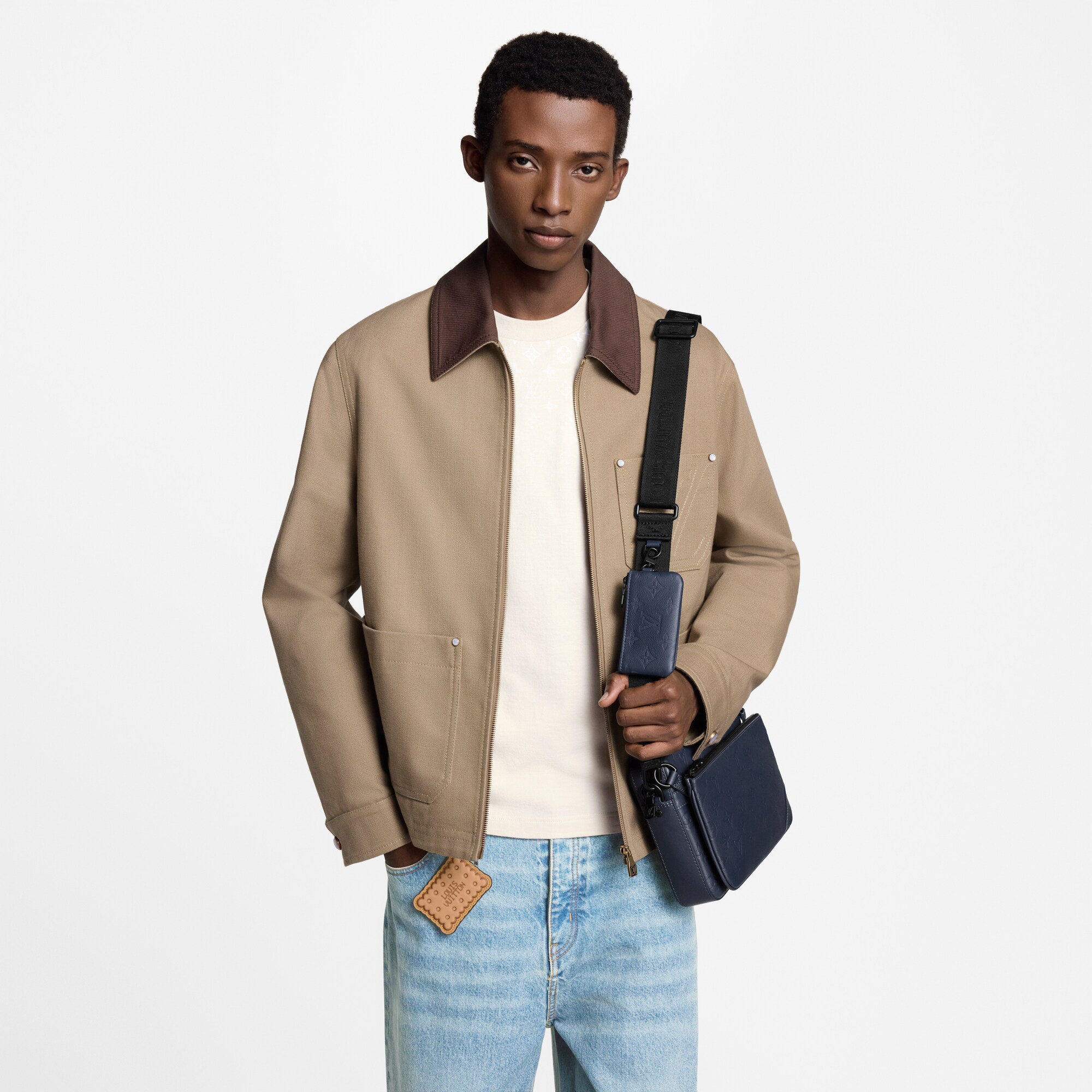 LV} - LVMonogram Shadow Leather - LV包袋和小型皮具女士包袋 | 路易威登LOUIS VUITTON官网 (产品缩放)