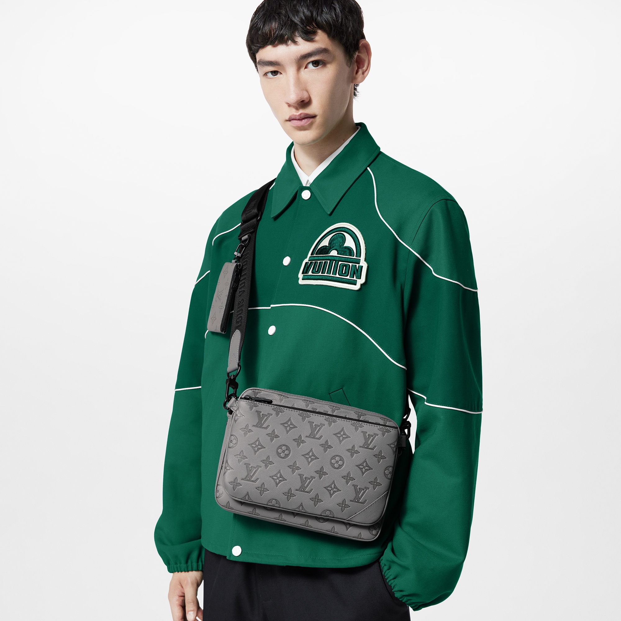 LV} - LVMonogram Shadow Leather - LV男士时尚包袋 | 路易威登LOUIS VUITTON官网 (产品缩放)
