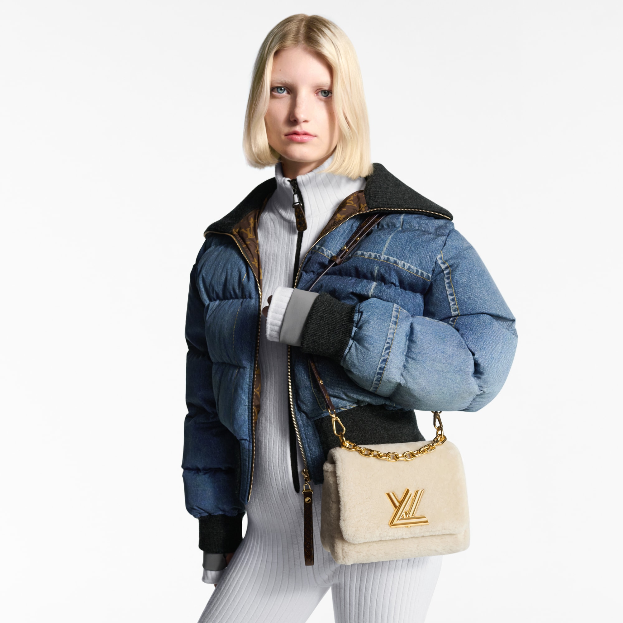 LV} - LV - LV包袋和小型皮具女士包袋 | 路易威登LOUIS VUITTON官网 (产品缩放)