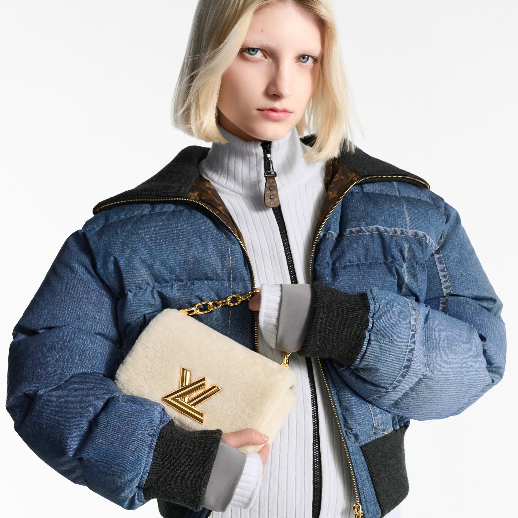 LV} - LV - LV包袋和小型皮具女士包袋 | 路易威登LOUIS VUITTON官网 (产品缩放)