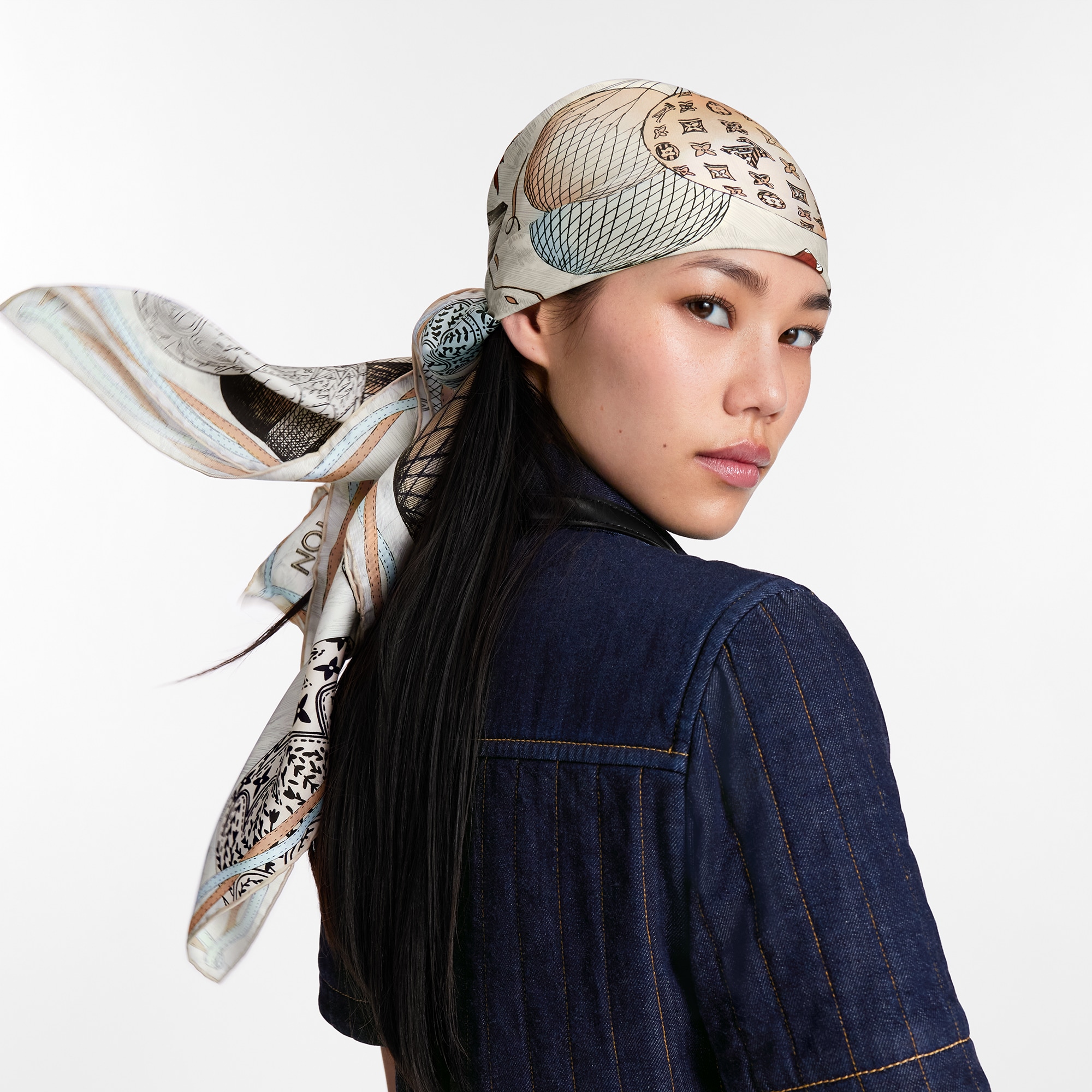 LV} - LVS00 - LV女士灵动配饰 | 路易威登LOUIS VUITTON官网 (产品缩放)