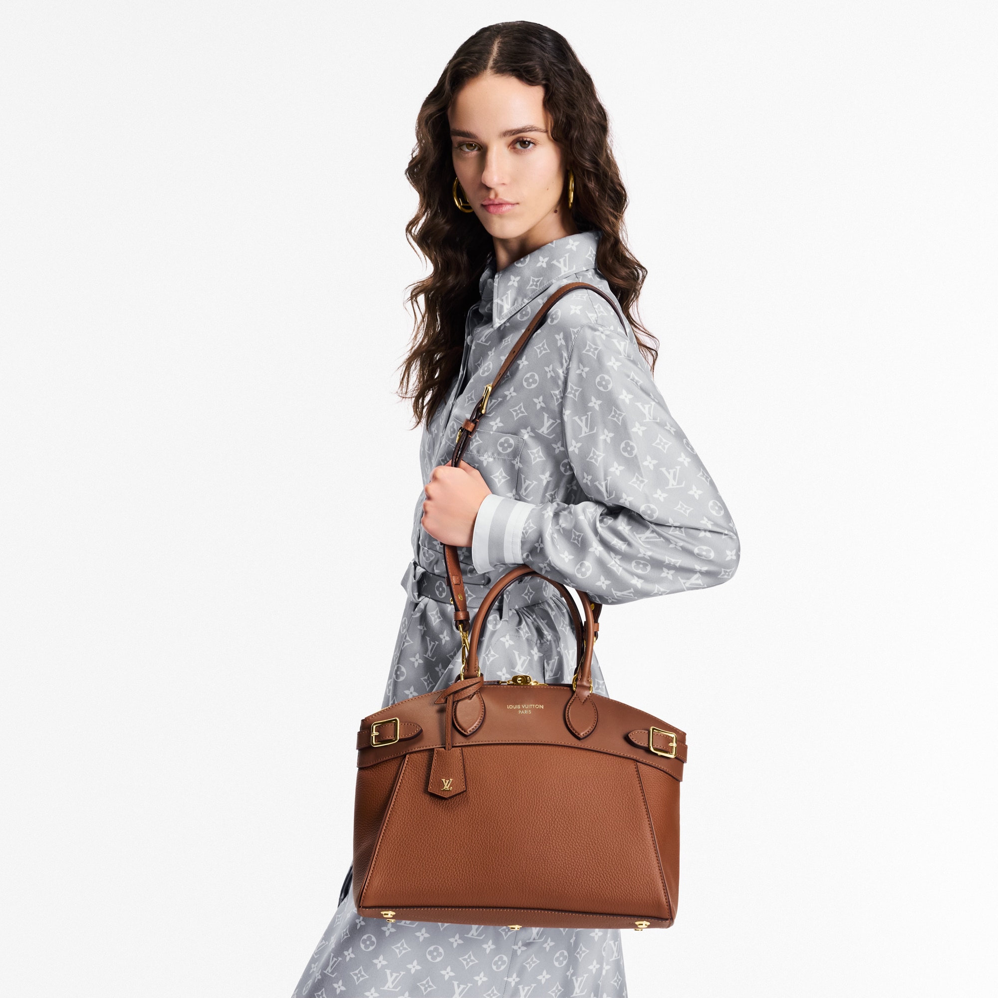 LV} - LVHigh End Leathers - LV女士时尚手袋 | 路易威登LOUIS VUITTON官网 (产品缩放)