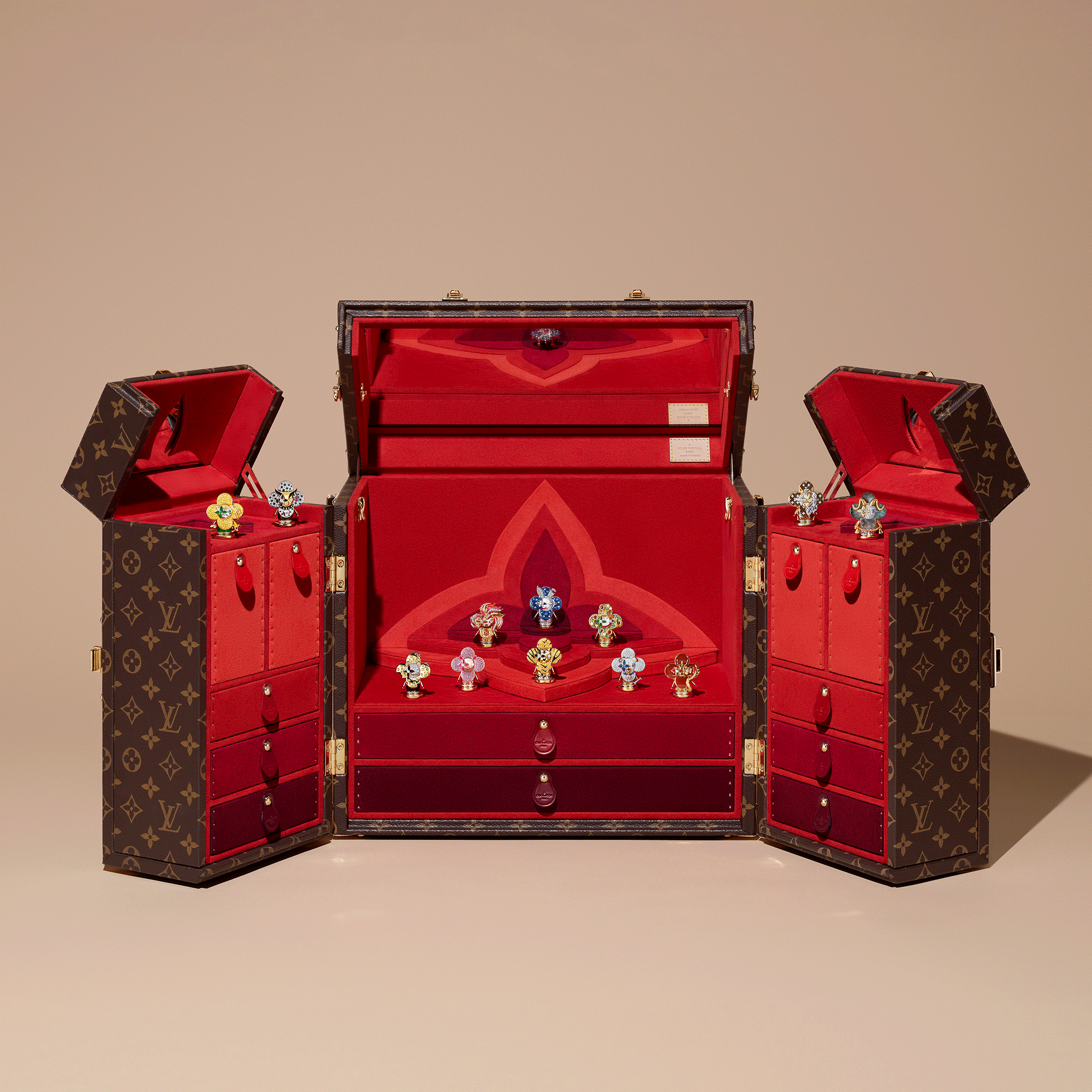 LV} - LV - LVLes Extraordinaires珠宝 | 路易威登LOUIS VUITTON官网 (产品缩放)