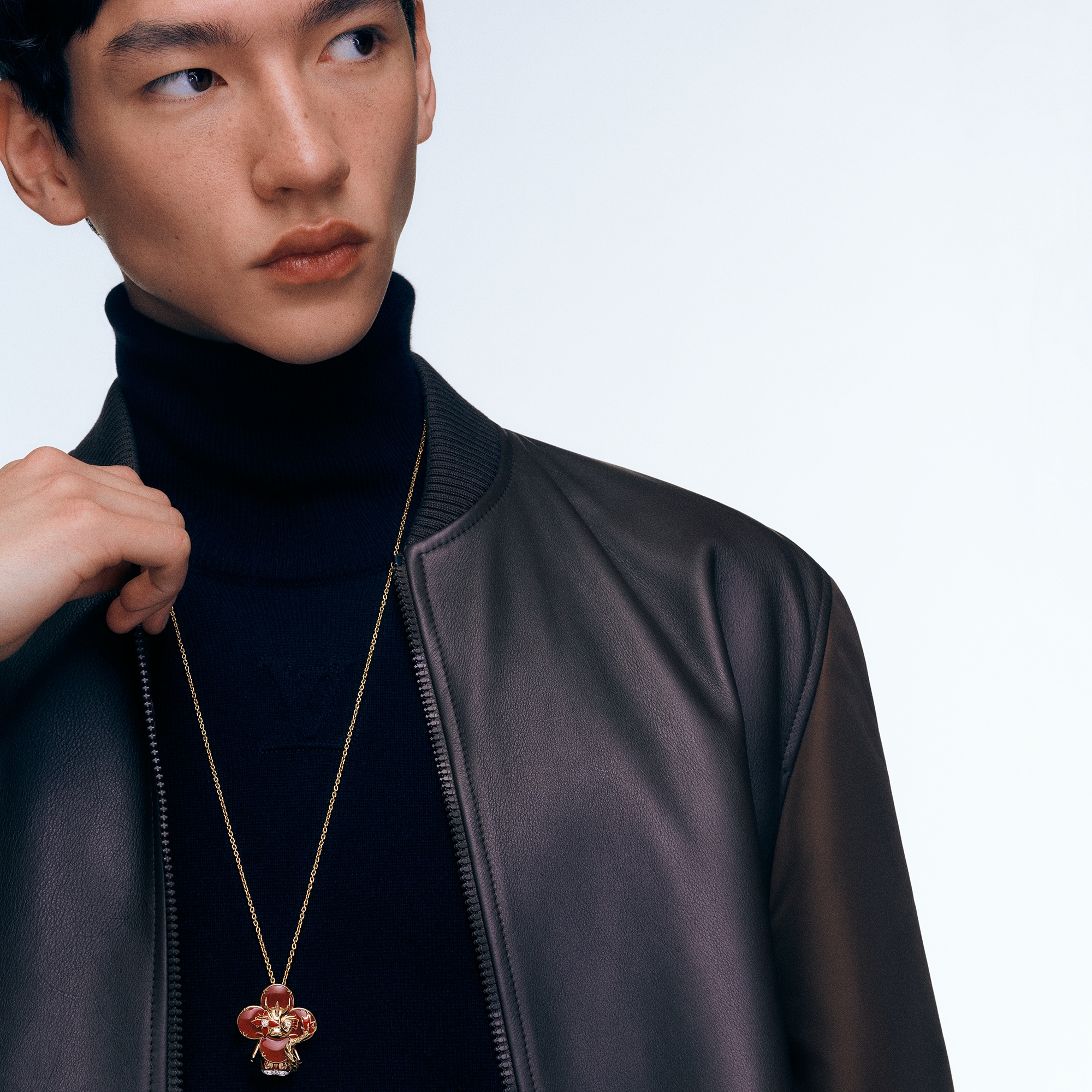 LV} - LV - LVLes Extraordinaires珠宝 | 路易威登LOUIS VUITTON官网 (产品缩放)