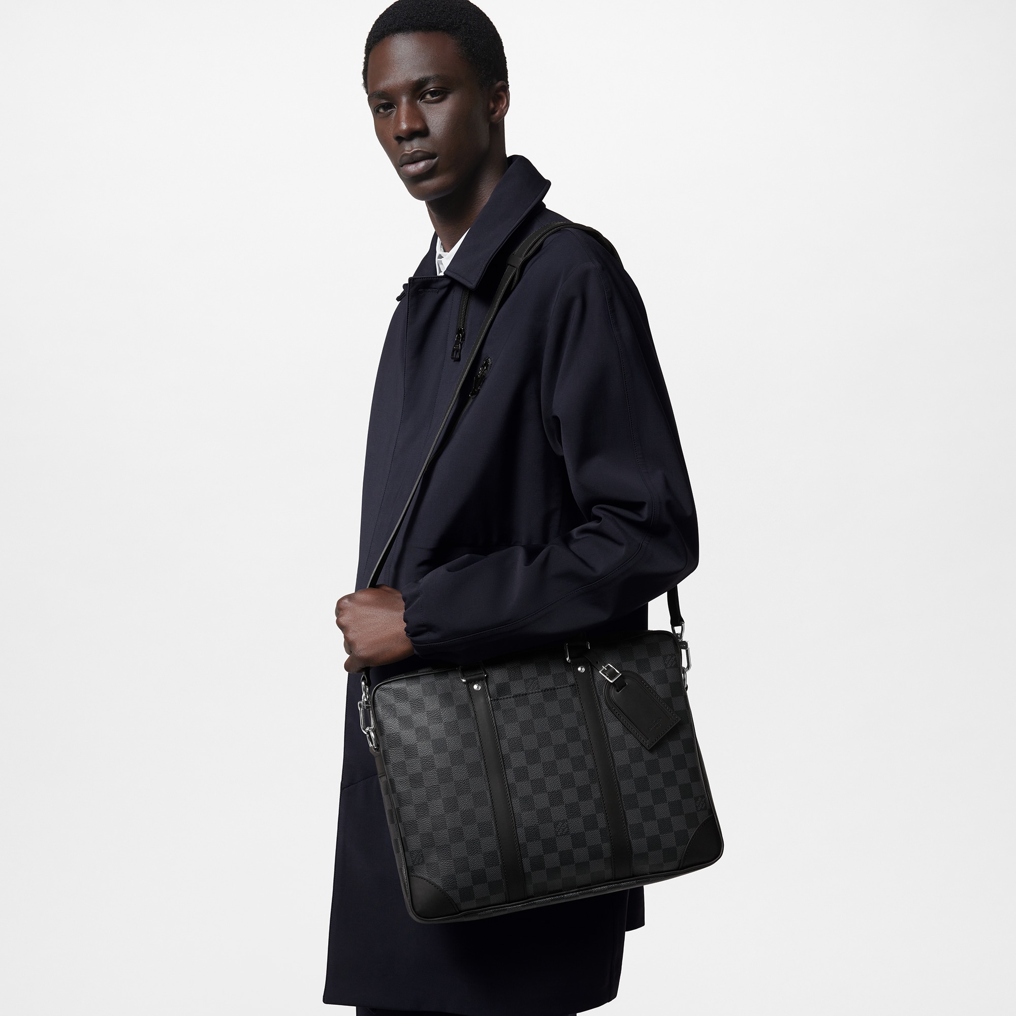 LV} - LVDamier Graphite - LV男士时尚包袋 | 路易威登LOUIS VUITTON官网 (产品缩放)