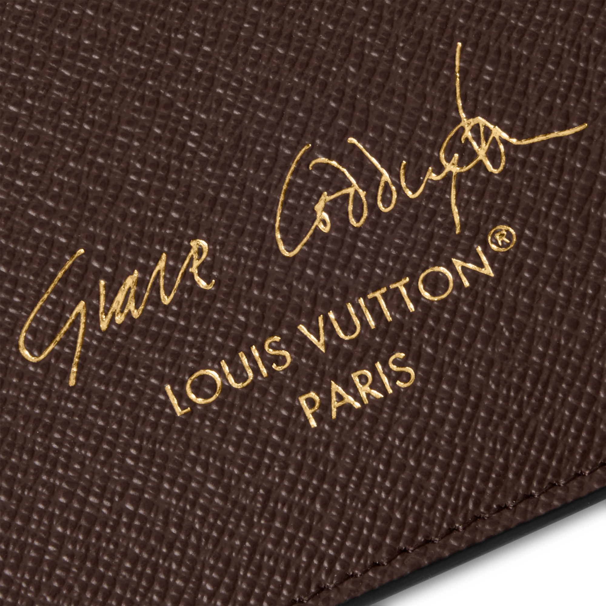 LV} - LVS00 - LV硬箱、旅行和家居书籍和文具 | 路易威登LOUIS VUITTON官网 (产品缩放)