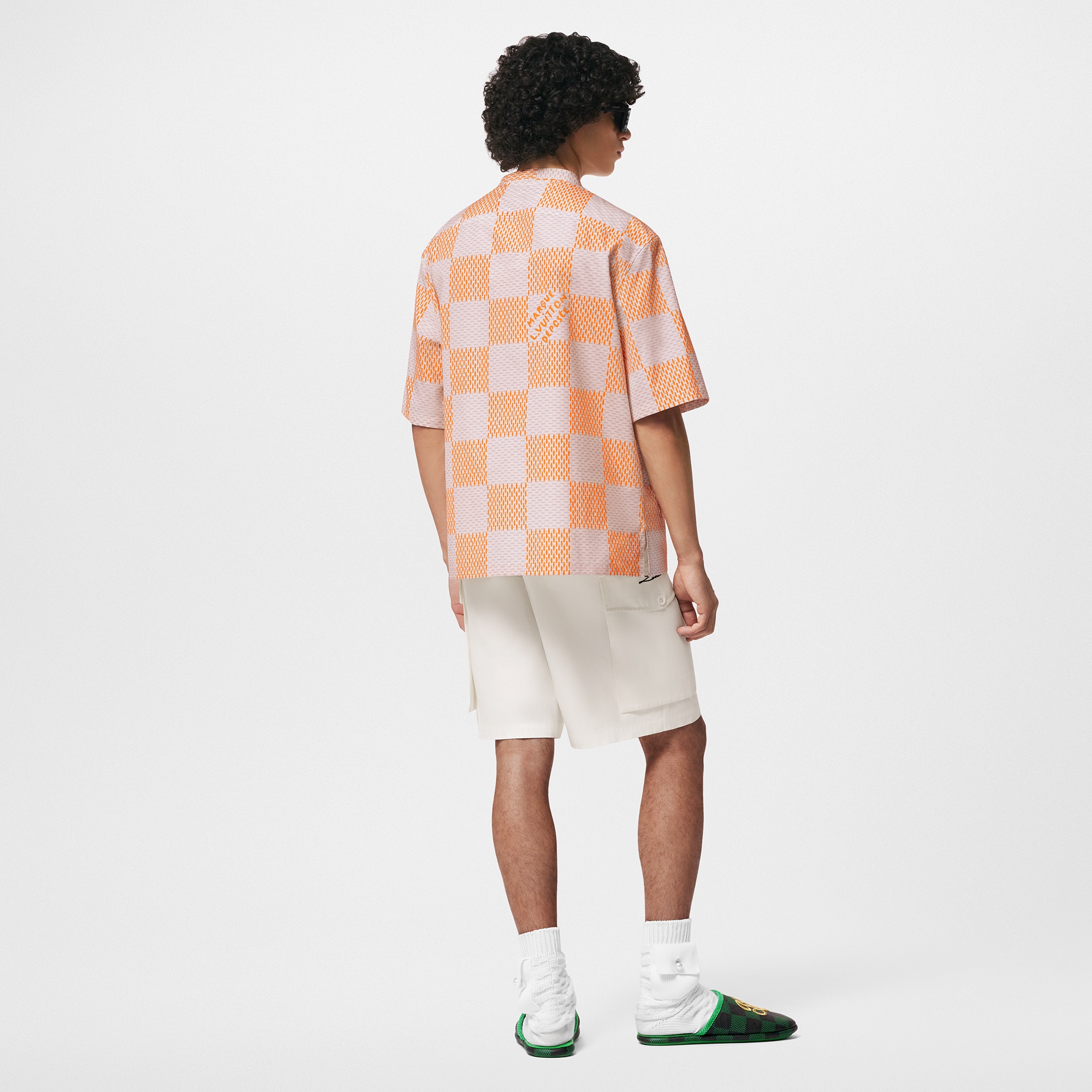 LV} - LV - LV男士Discontinued Product | 路易威登LOUIS VUITTON官网 (产品缩放)