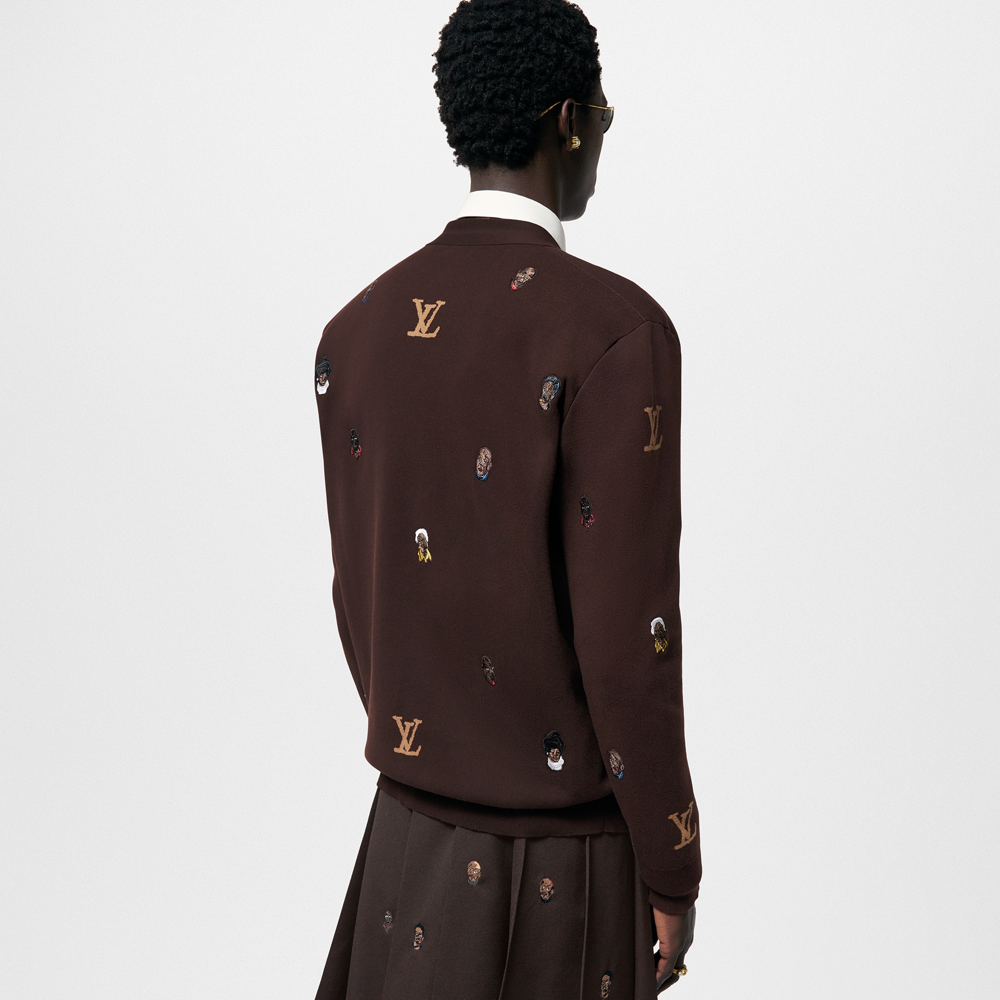 LV} - LV - LV男士Discontinued Product | 路易威登LOUIS VUITTON官网 (产品缩放)