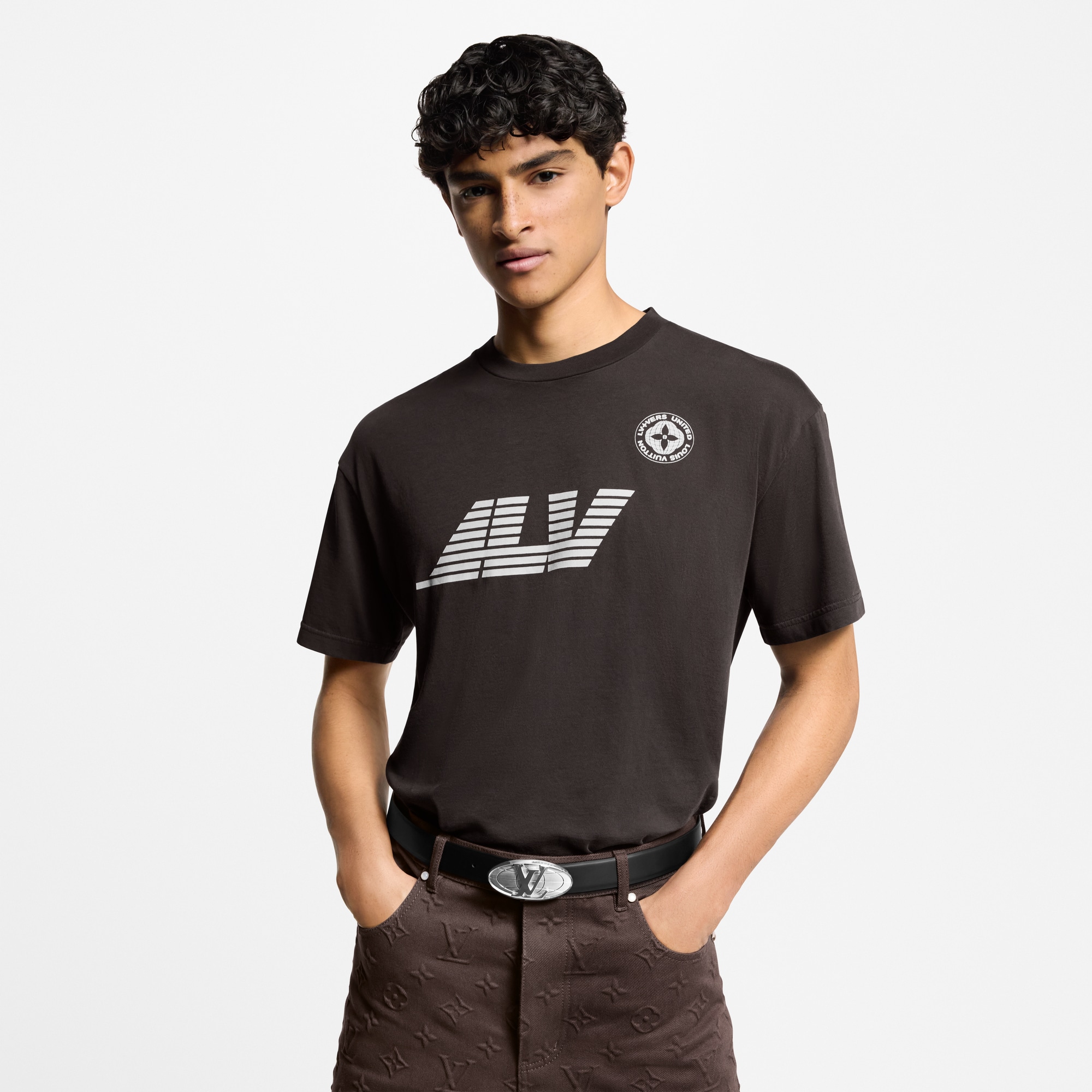 LV} - LV - LV男士高级成衣 | 路易威登LOUIS VUITTON官网 (产品缩放)