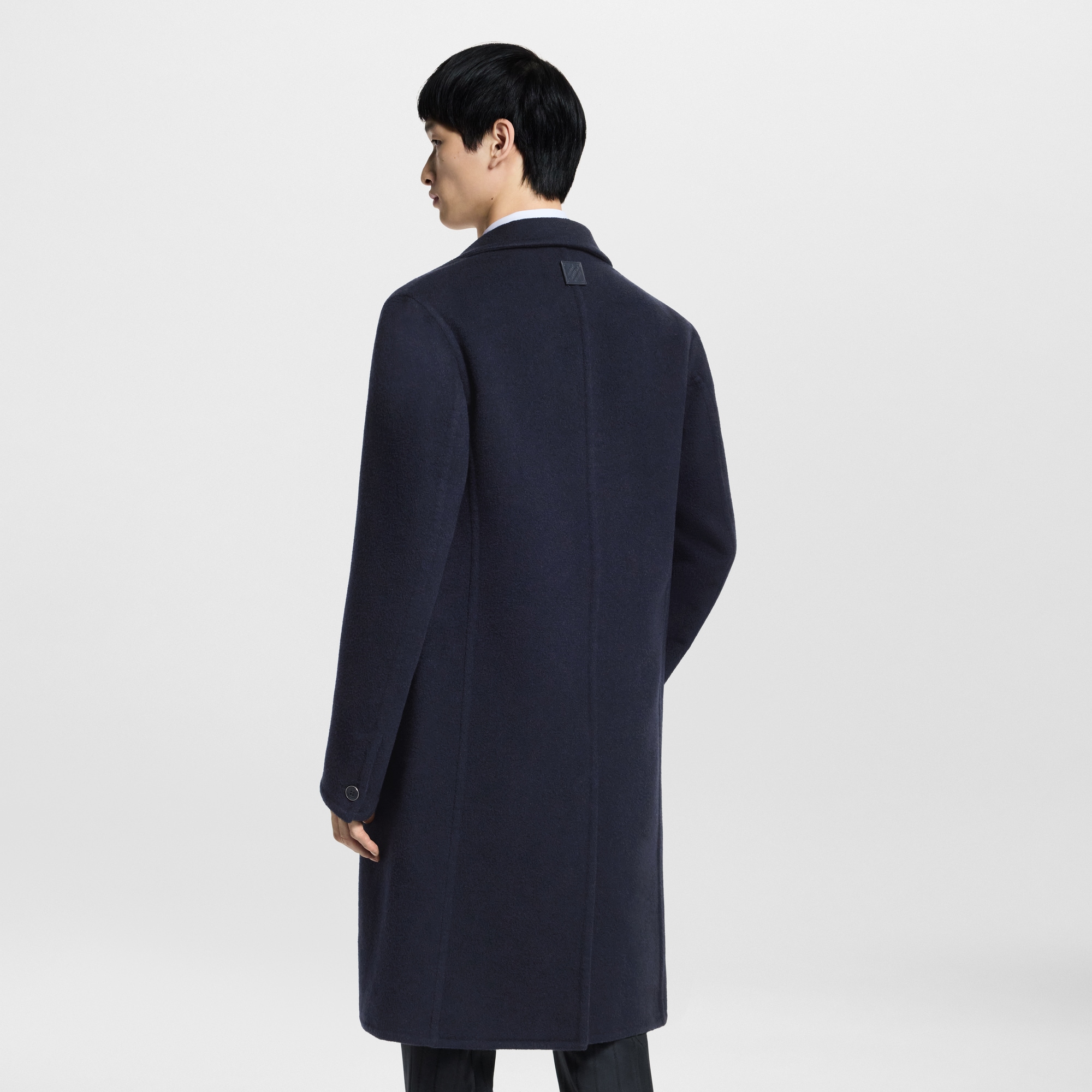 LV} - LV - LV男士高级成衣 | 路易威登LOUIS VUITTON官网 (产品缩放)