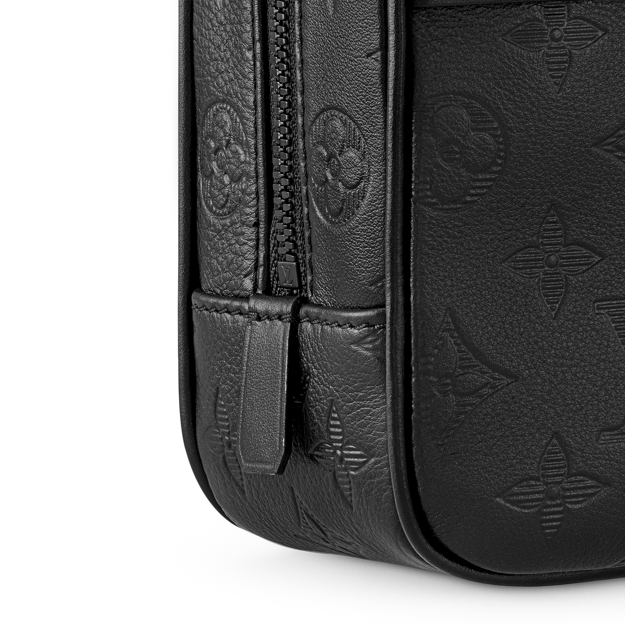 LV} - LVMonogram Shadow Leather - LV男士旅行用品 | 路易威登LOUIS VUITTON官网 (产品缩放)