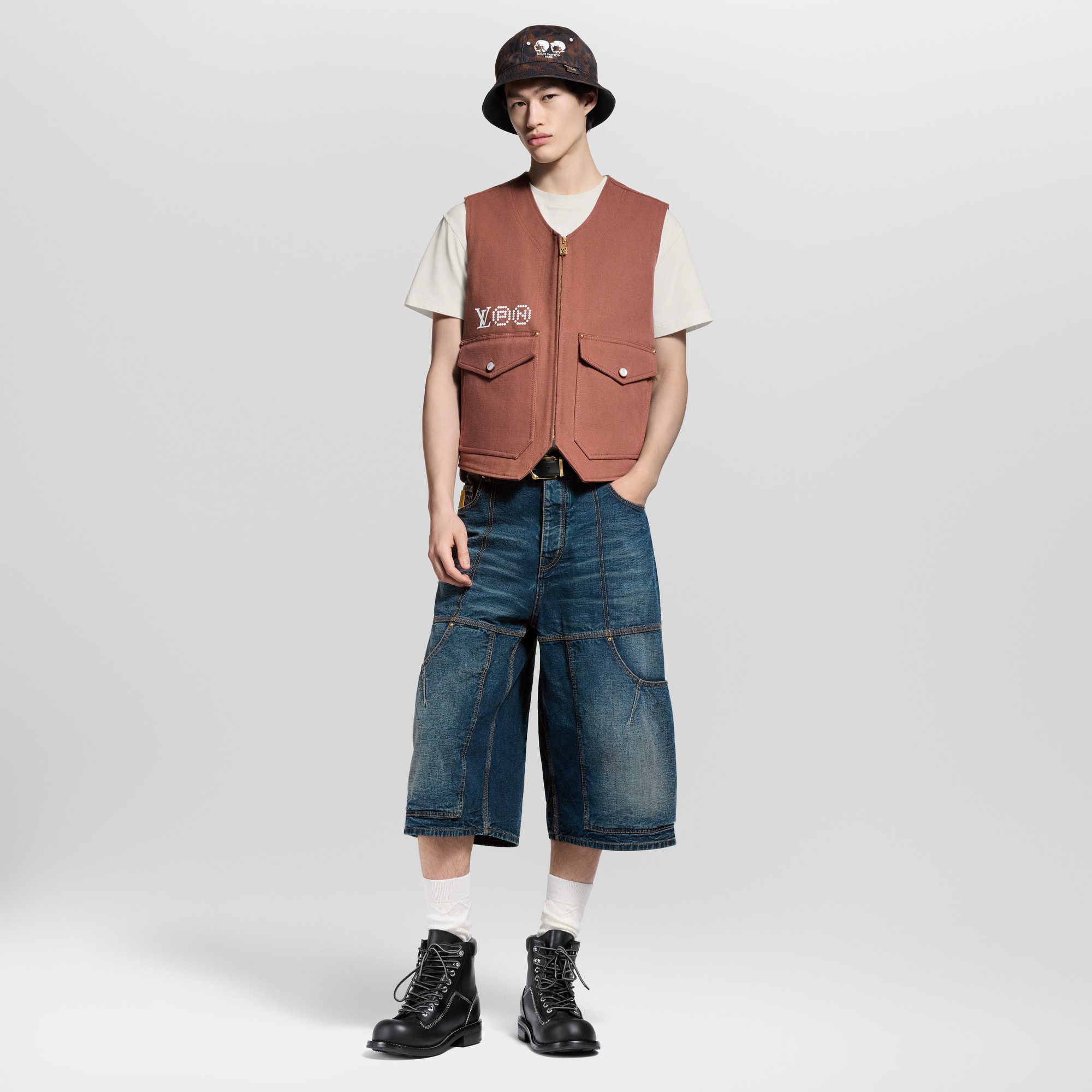 LV} - LV - LV男士高级成衣 | 路易威登LOUIS VUITTON官网 (产品缩放)