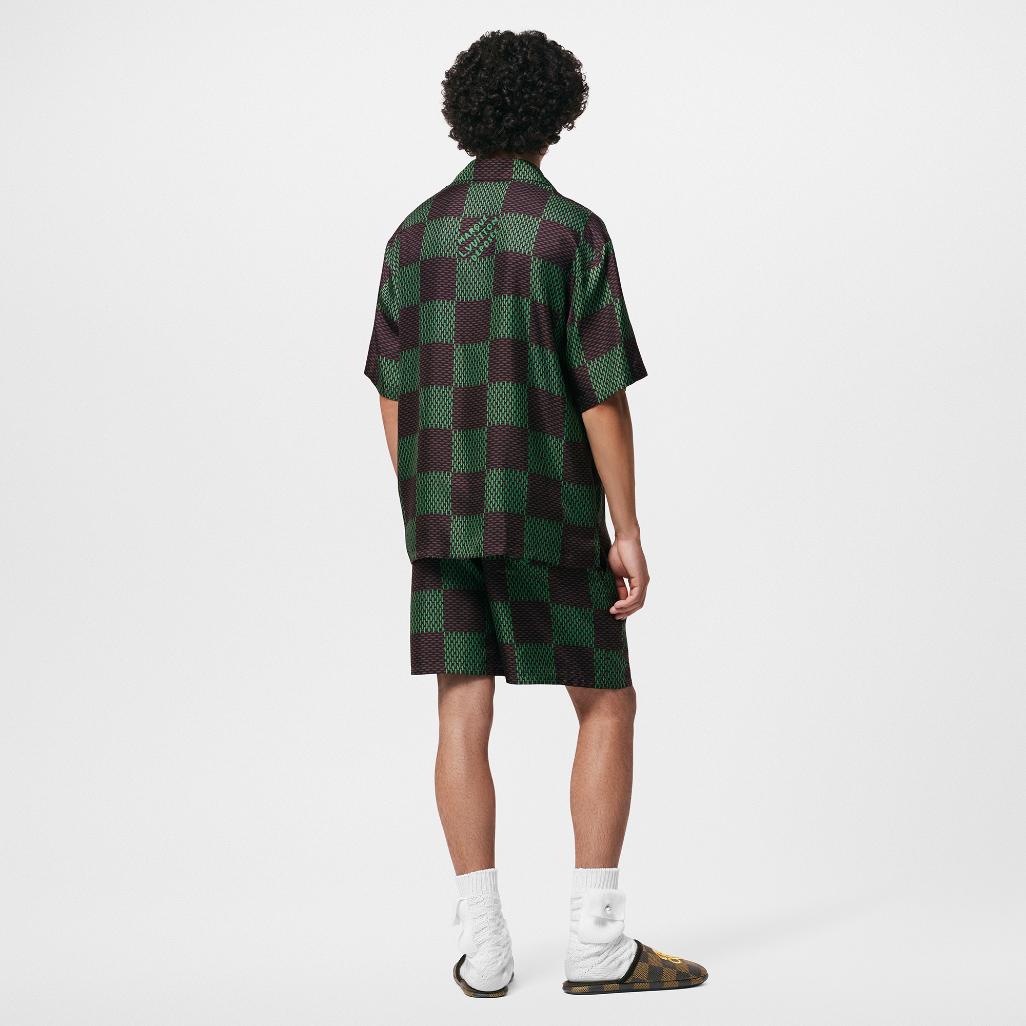 LV} - LV - LV男士Discontinued Product | 路易威登LOUIS VUITTON官网 (产品缩放)