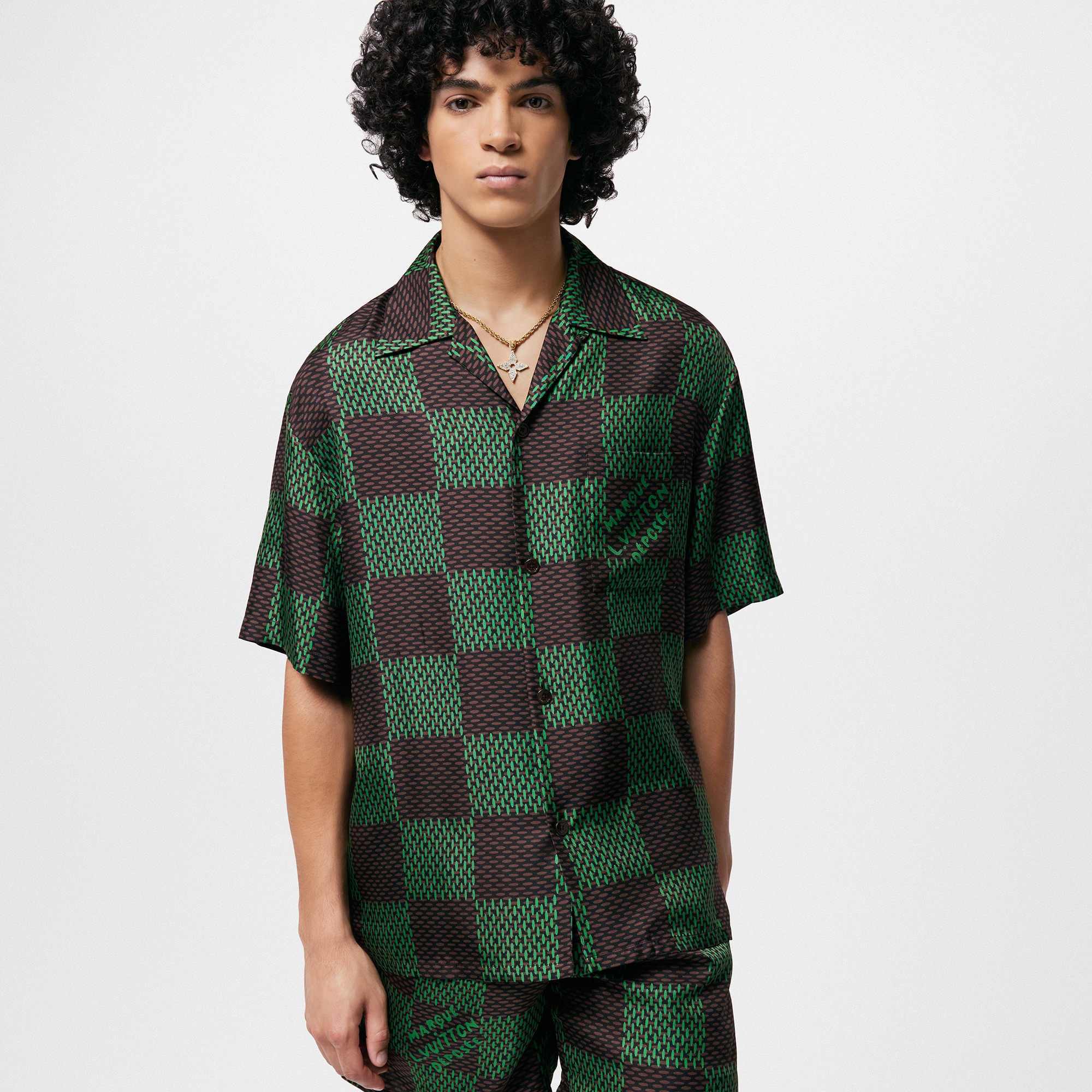 LV} - LV - LV男士Discontinued Product | 路易威登LOUIS VUITTON官网 (产品缩放)