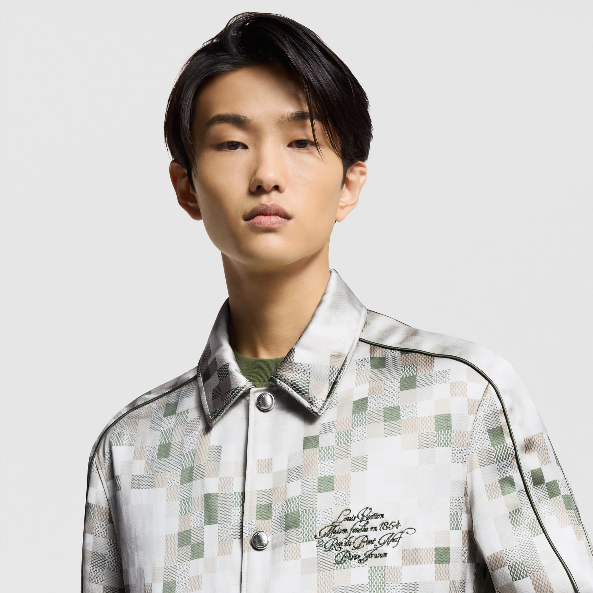 LV} - LV - LV男士高级成衣 | 路易威登LOUIS VUITTON官网 (产品缩放)