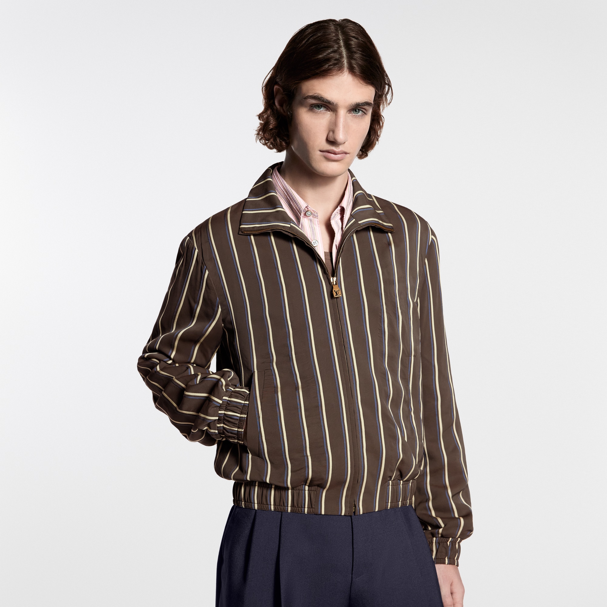 LV} - LV - LV男士高级成衣 | 路易威登LOUIS VUITTON官网 (产品缩放)