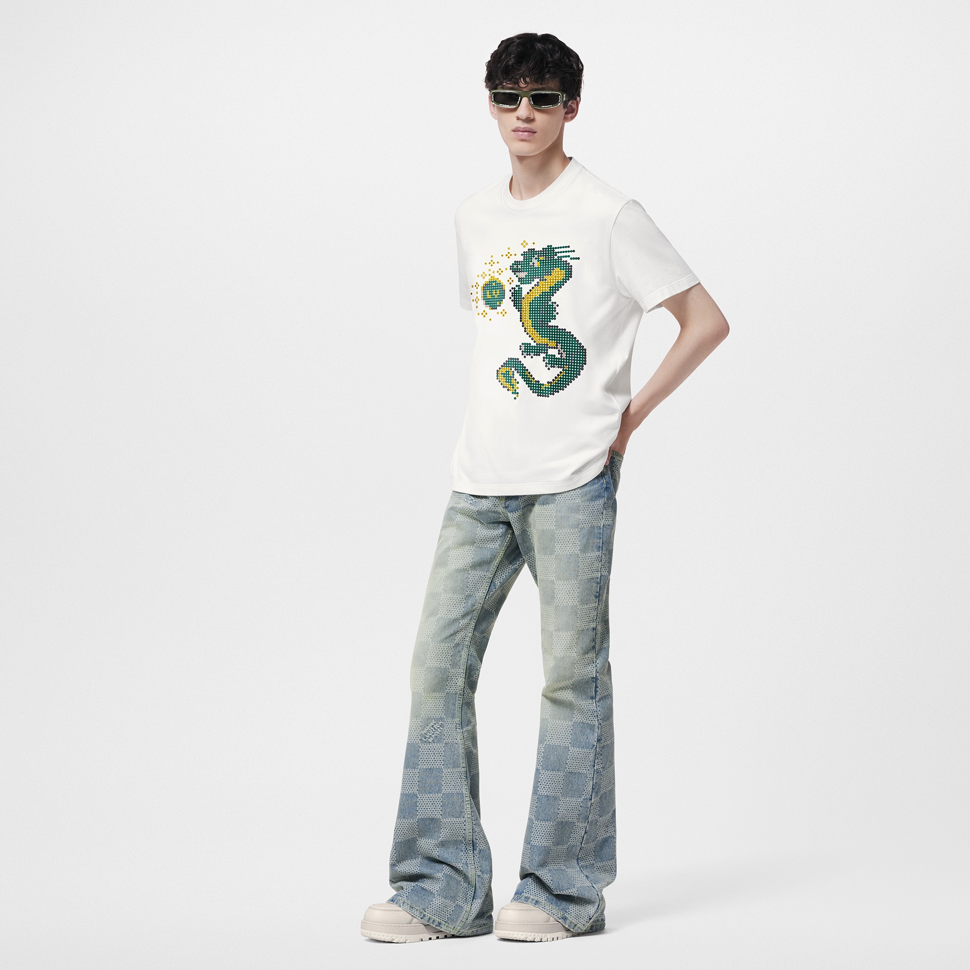 LV} - LV - LV男士Discontinued Product | 路易威登LOUIS VUITTON官网 (产品缩放)