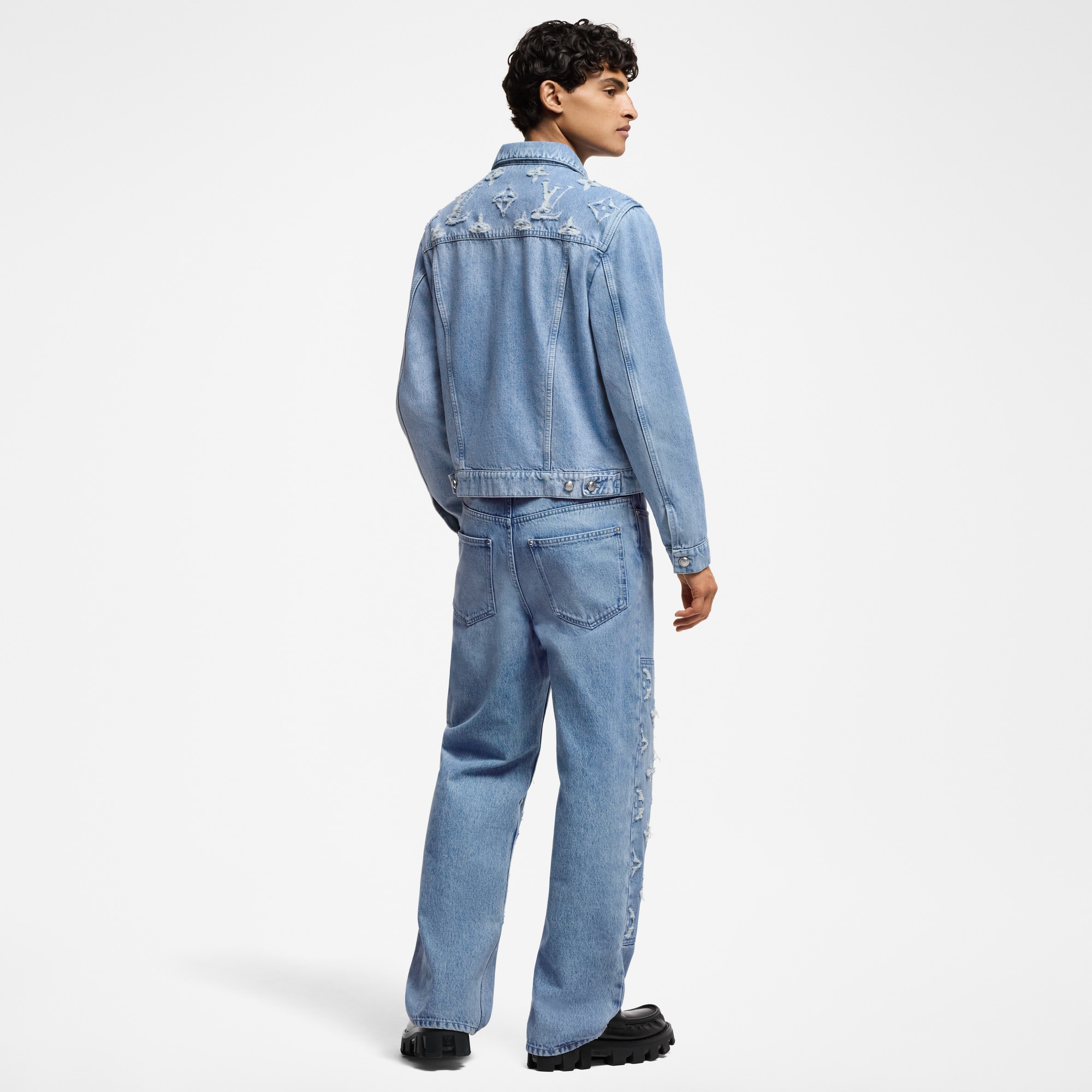 LV} - LV - LV男士高级成衣 | 路易威登LOUIS VUITTON官网 (产品缩放)