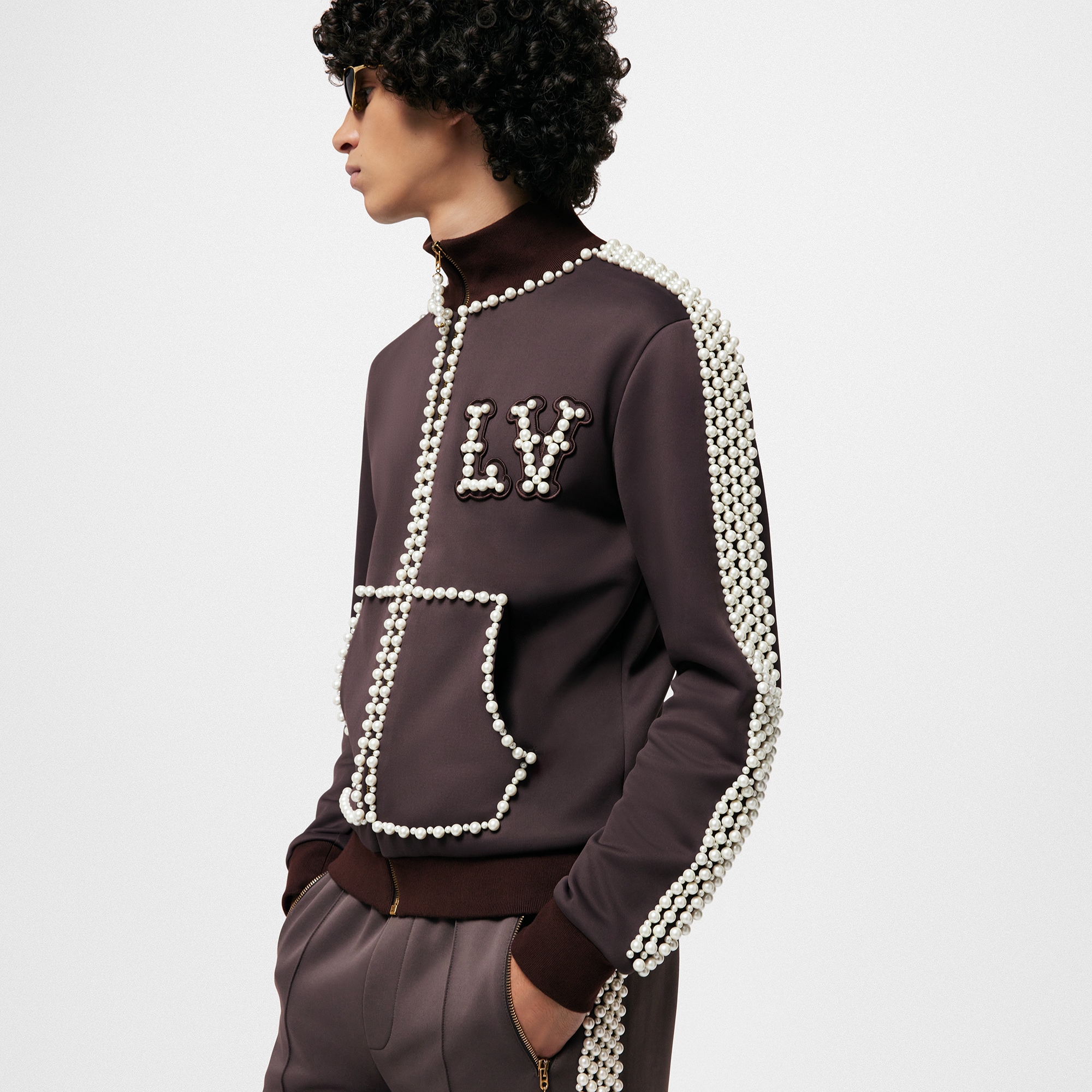 LV} - LV - LV男士高级成衣 | 路易威登LOUIS VUITTON官网 (产品缩放)