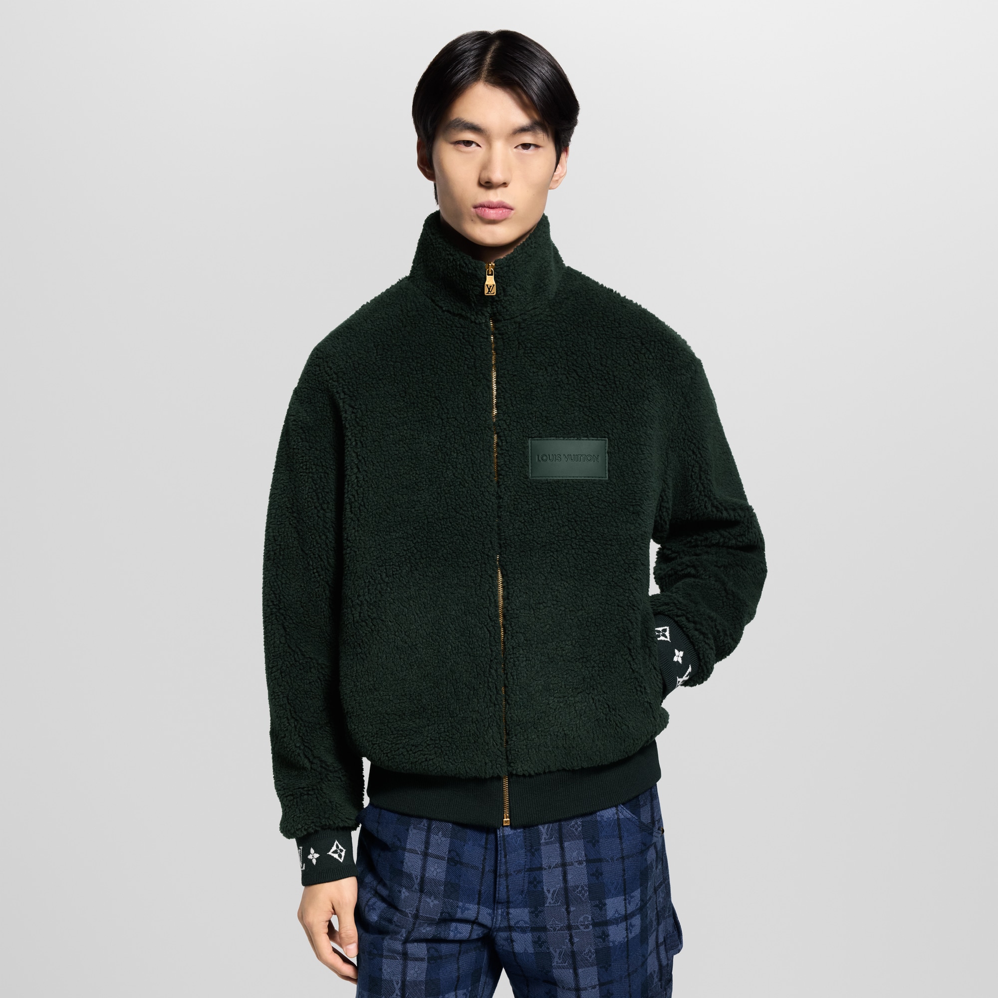 LV} - LV - LV新品系列男士 | 路易威登LOUIS VUITTON官网 (产品缩放)
