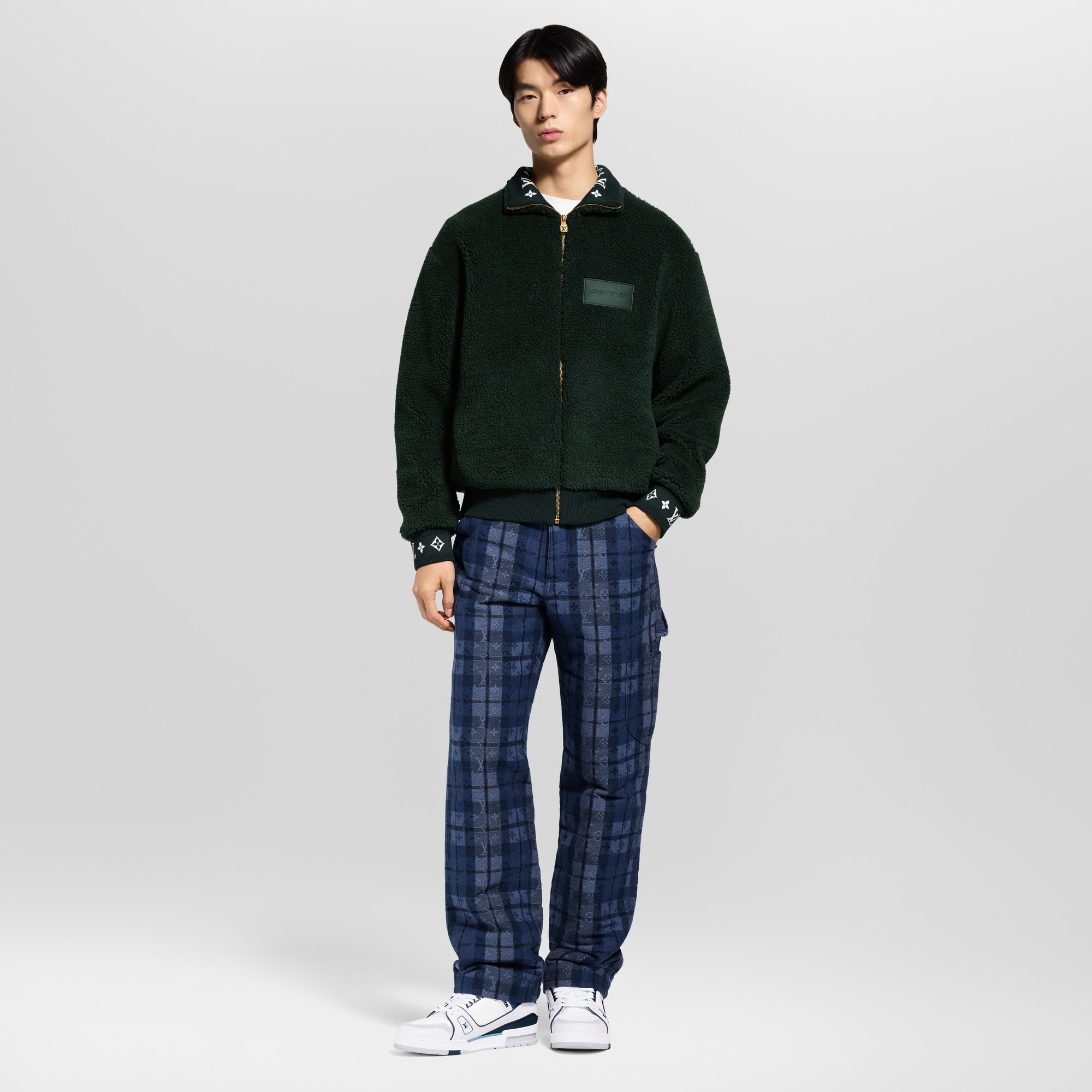 LV} - LV - LV新品系列男士 | 路易威登LOUIS VUITTON官网 (产品缩放)
