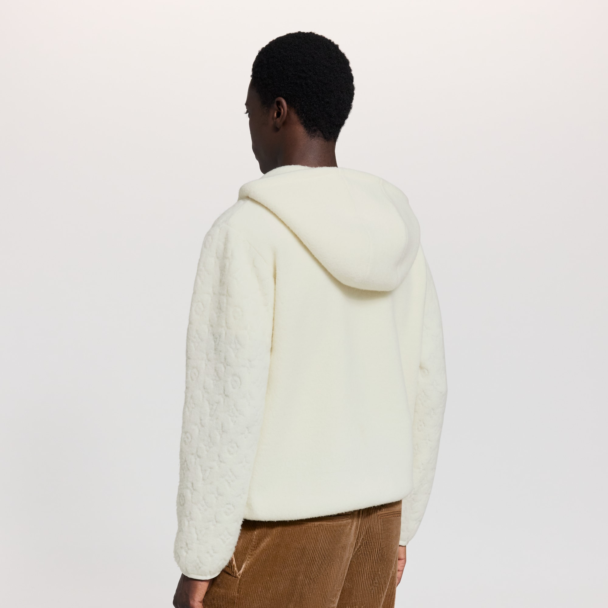 LV} - LV - LV新品系列男士 | 路易威登LOUIS VUITTON官网 (产品缩放)